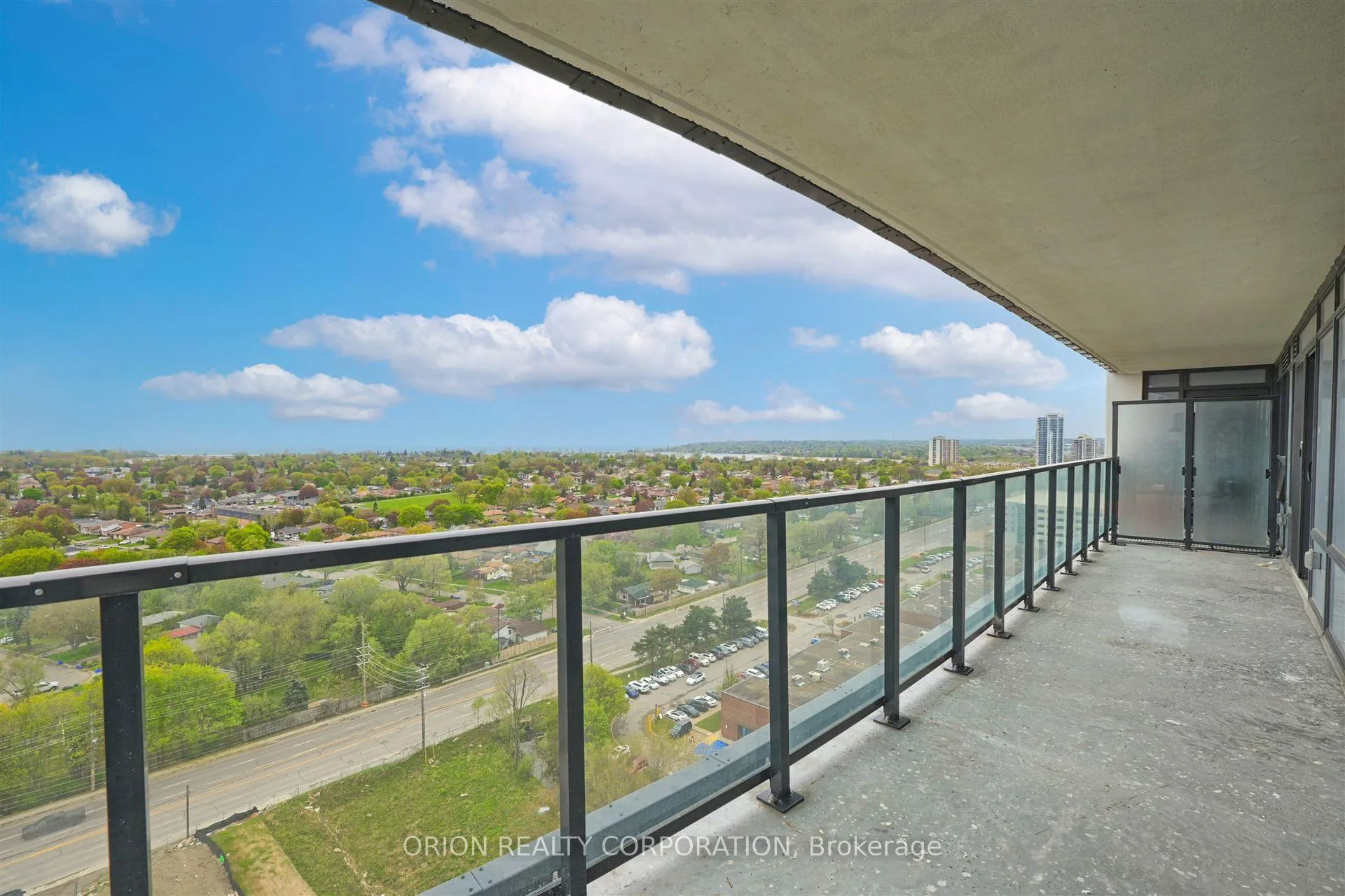 Photo 14 of Unit 1804, 1435 Celebration Drive, Pickering, Bay Ridges — HOMEH