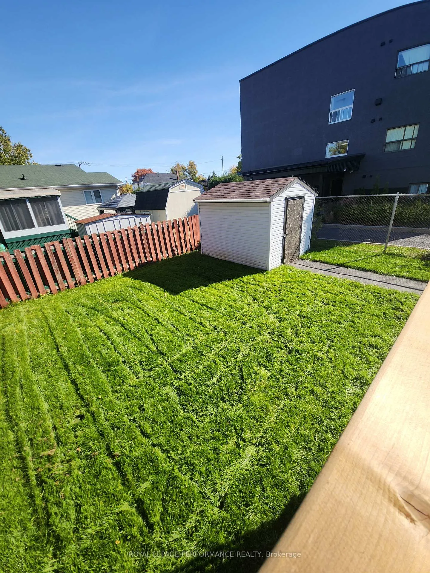 Photo 6 of 405 Carleton Street E, Cornwall — HOMEH
