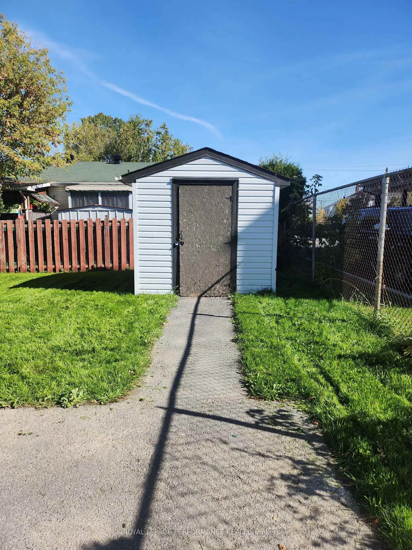 Photo 8 of 405 Carleton Street E, Cornwall — HOMEH