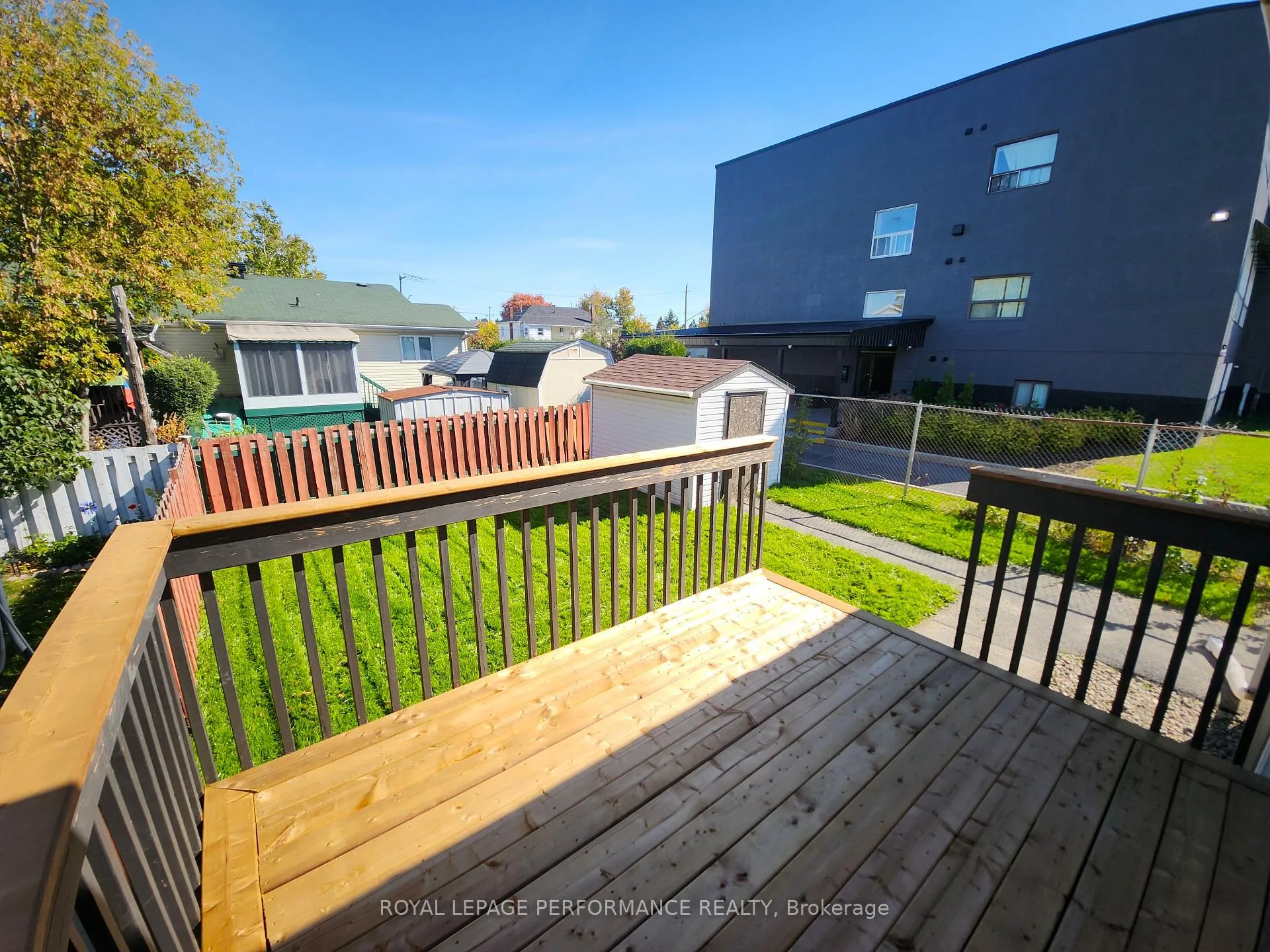 Photo 10 of 405 Carleton Street E, Cornwall — HOMEH