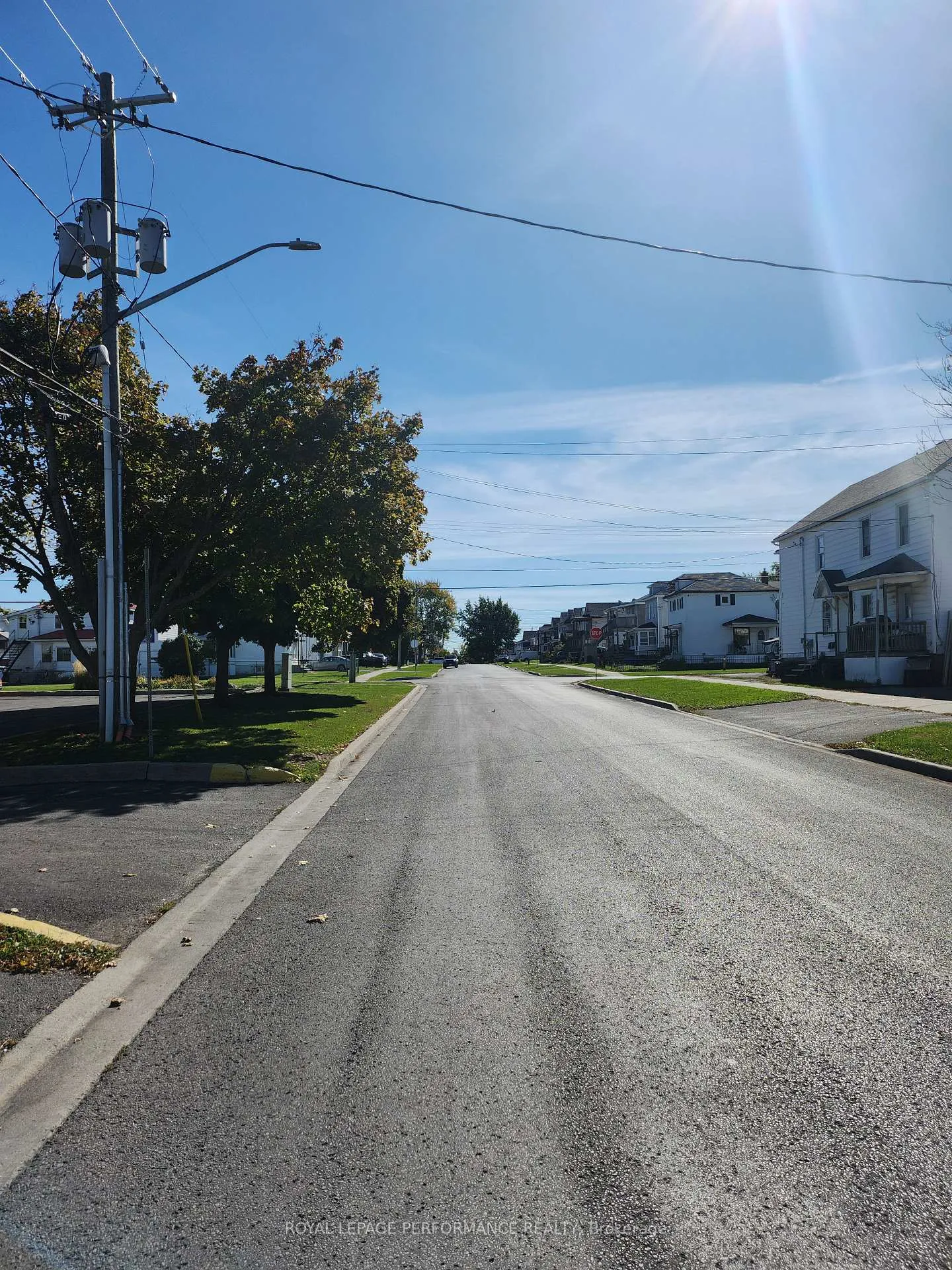 Photo 12 of 405 Carleton Street E, Cornwall — HOMEH