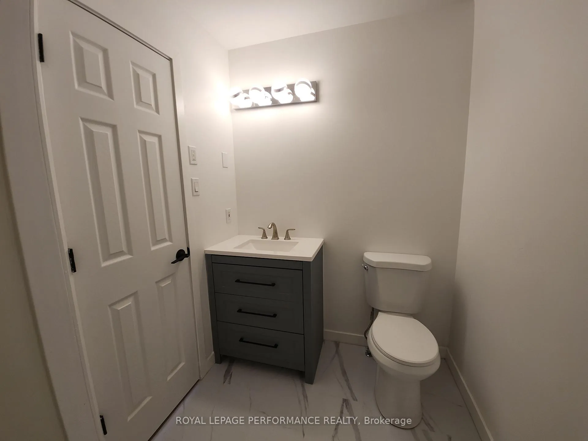 Photo 24 of 405 Carleton Street E, Cornwall — HOMEH