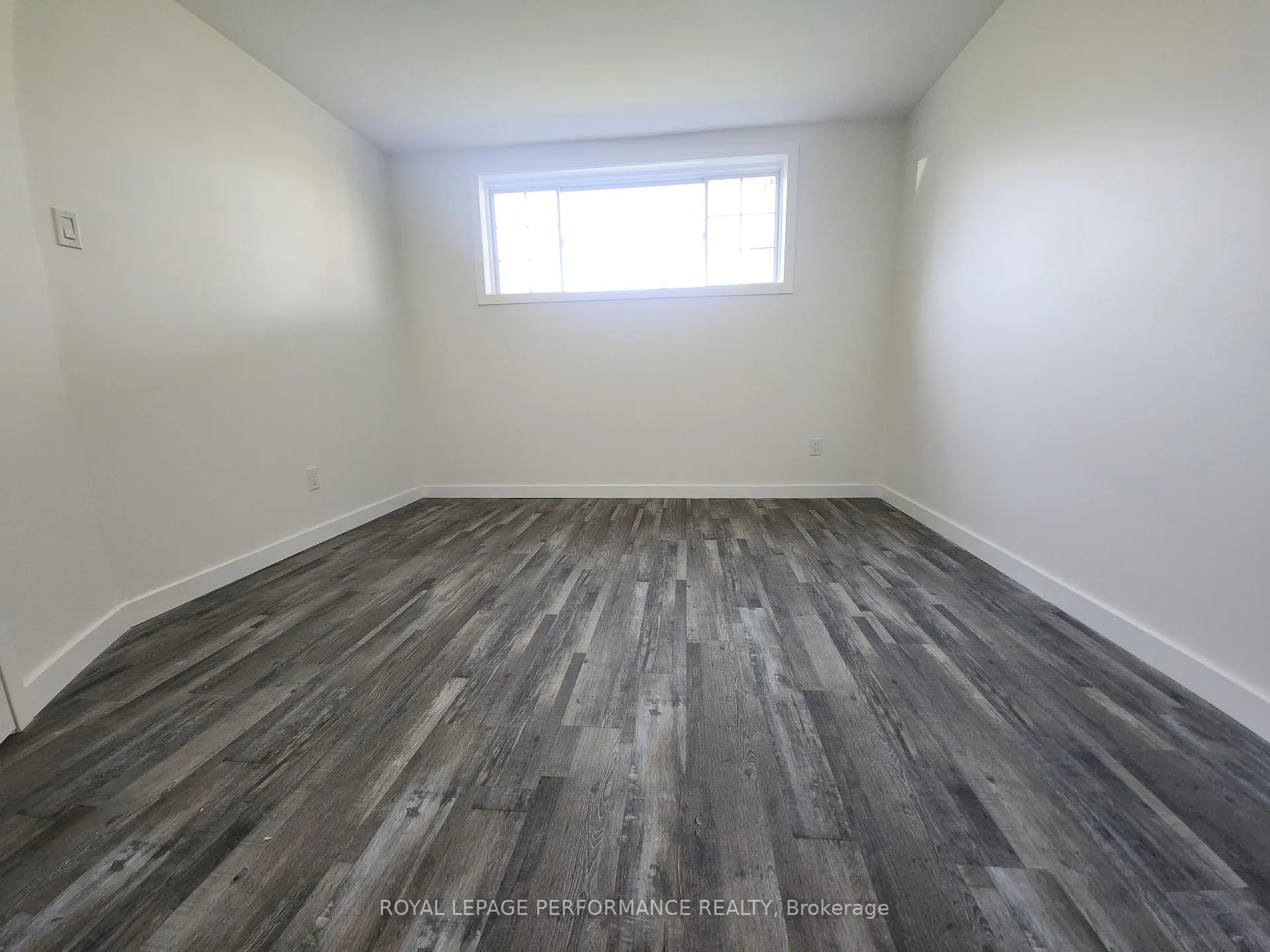 Photo 31 of 405 Carleton Street E, Cornwall — HOMEH