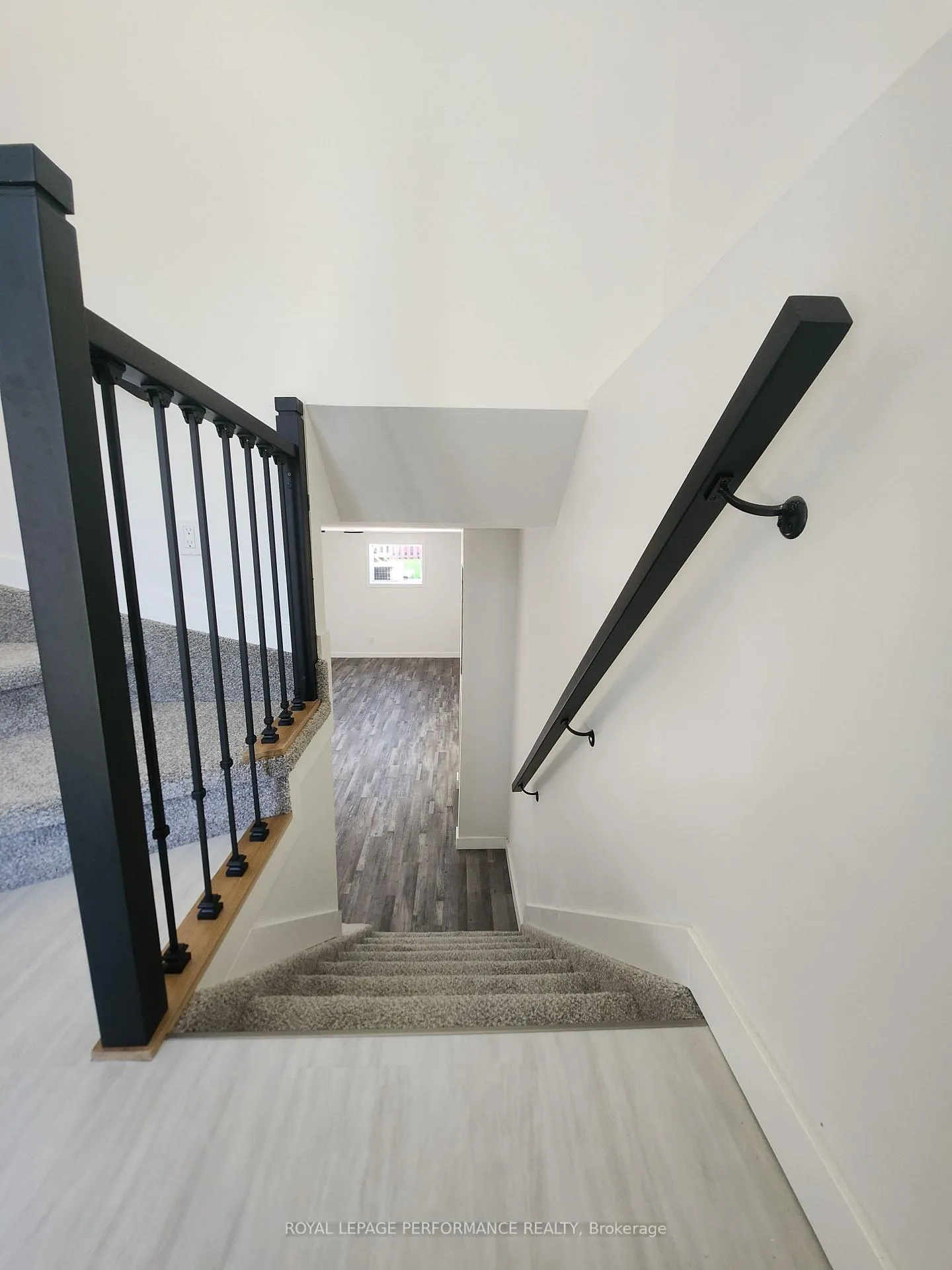 Photo 36 of 405 Carleton Street E, Cornwall — HOMEH