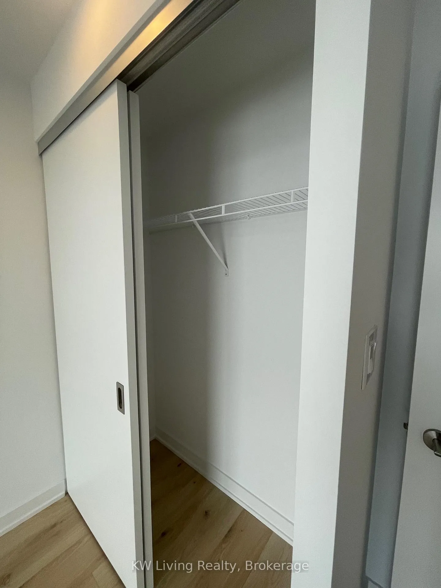 Photo 6 of Unit 902, 2799 Kingston Road, Scarborough, Cliffcrest — HOMEH