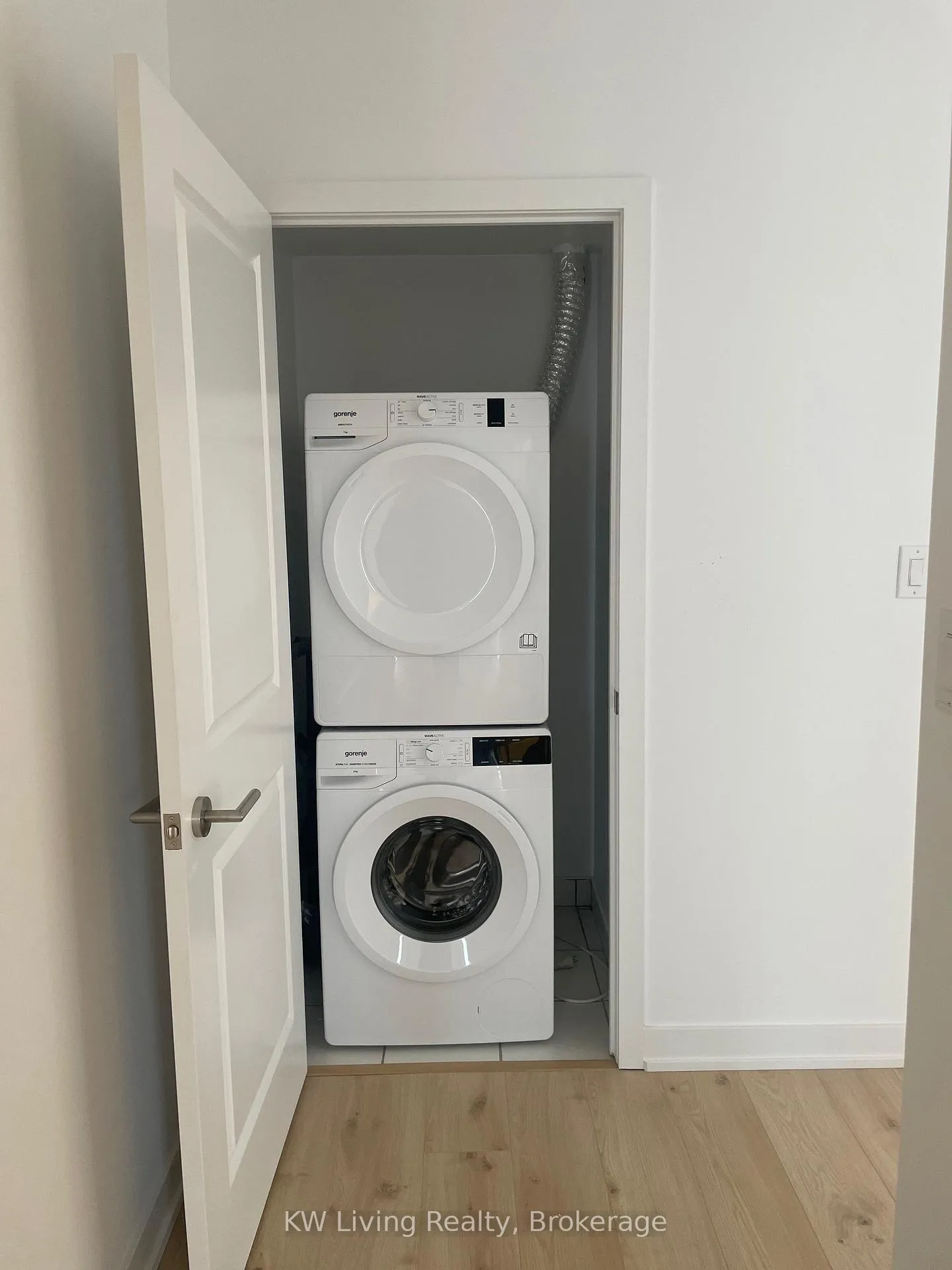 Photo 8 of Unit 902, 2799 Kingston Road, Scarborough, Cliffcrest — HOMEH