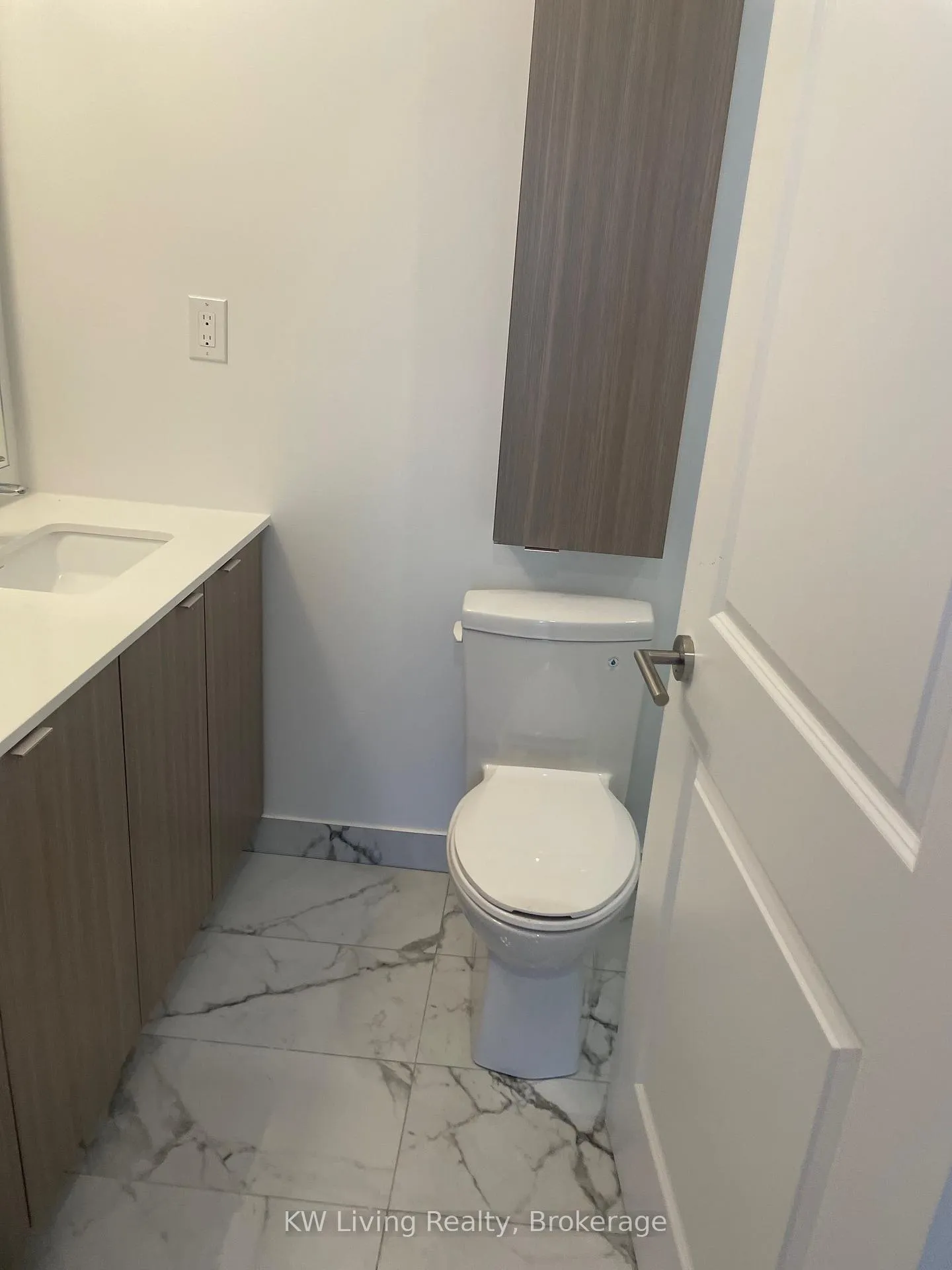 Photo 13 of Unit 902, 2799 Kingston Road, Scarborough, Cliffcrest — HOMEH