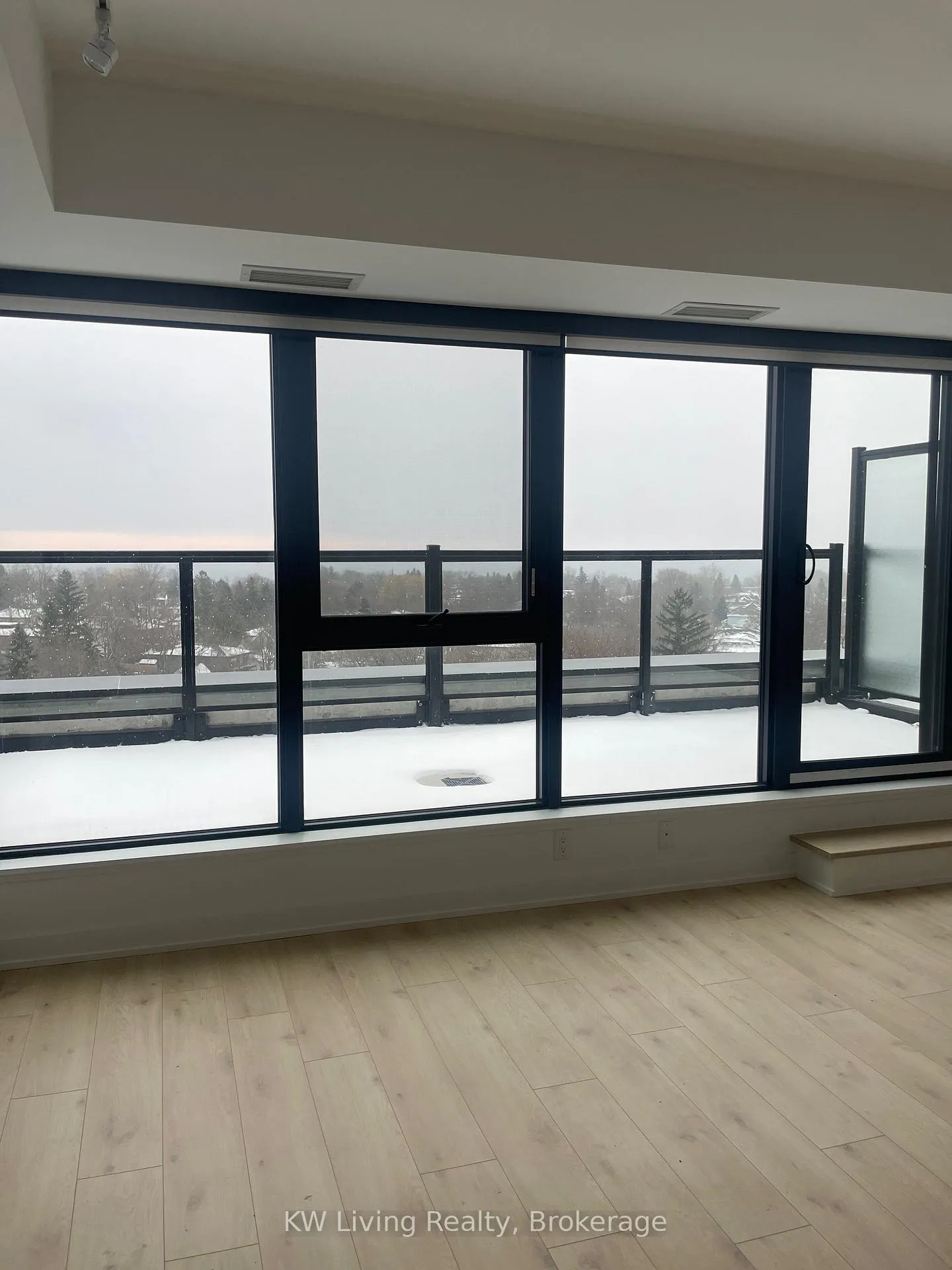 Photo 18 of Unit 902, 2799 Kingston Road, Scarborough, Cliffcrest — HOMEH