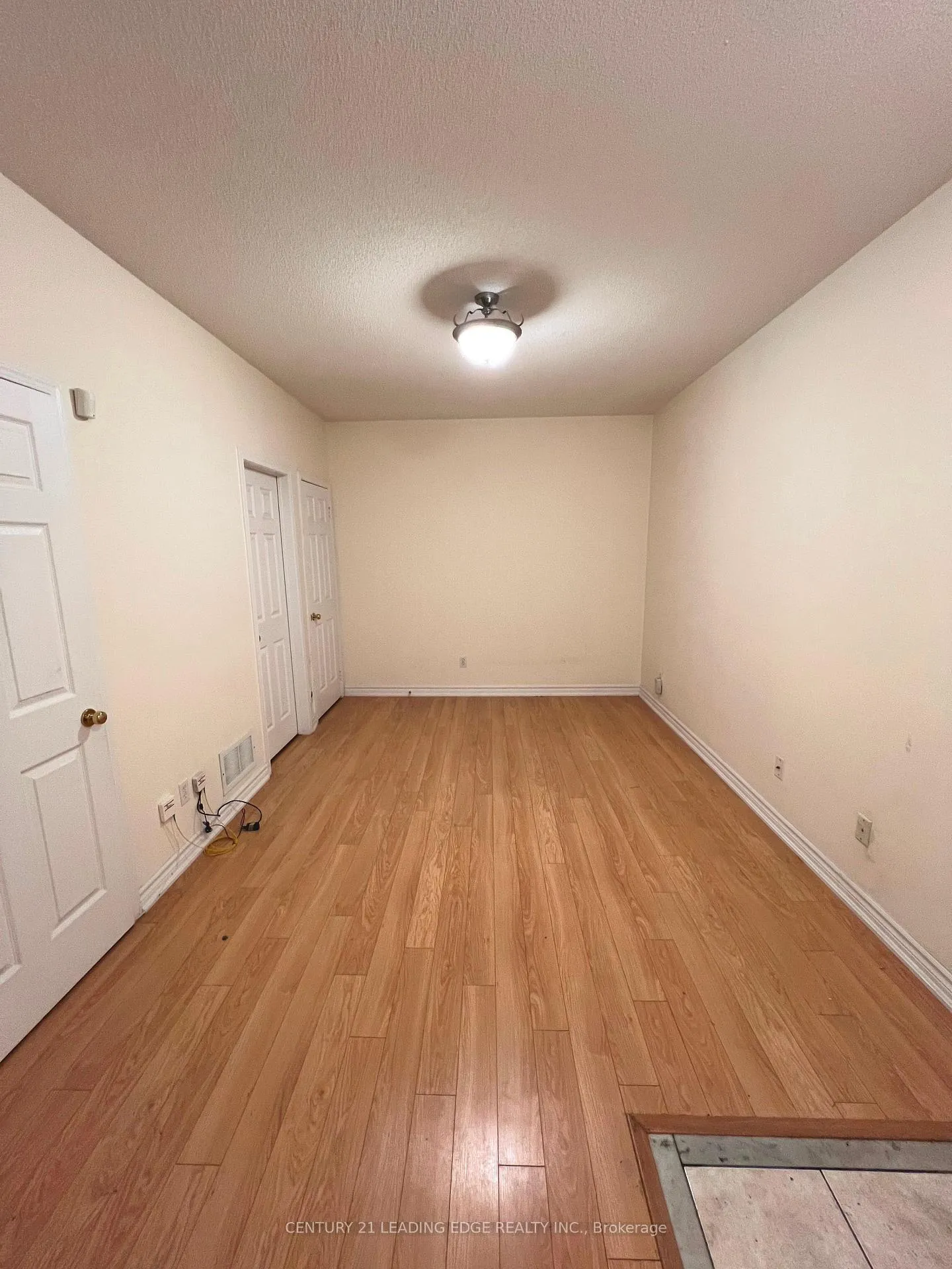Photo 13 of Unit 11, 3 Alpen Way, Markham, Unionville — HOMEH