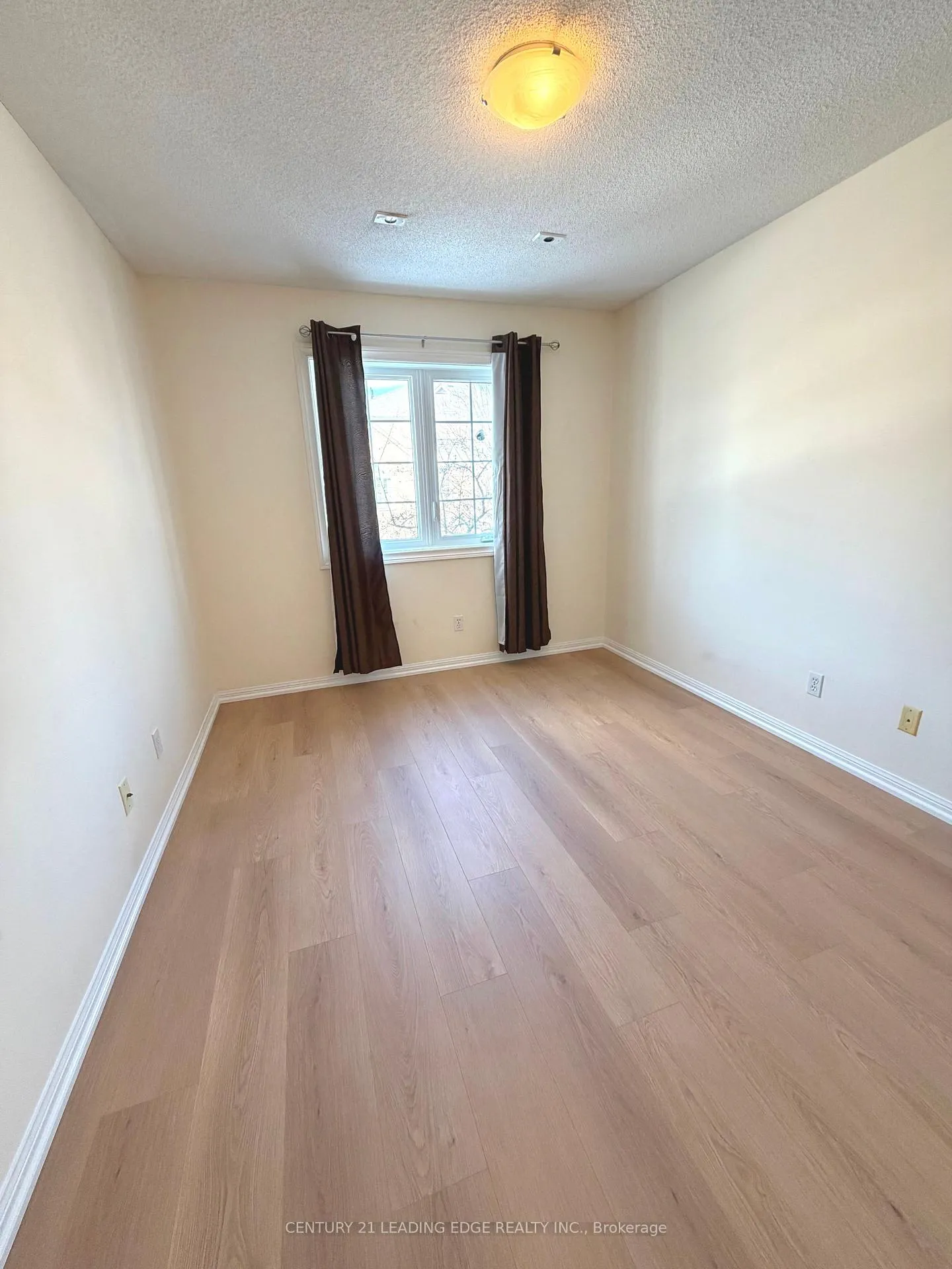 Photo 17 of Unit 11, 3 Alpen Way, Markham, Unionville — HOMEH