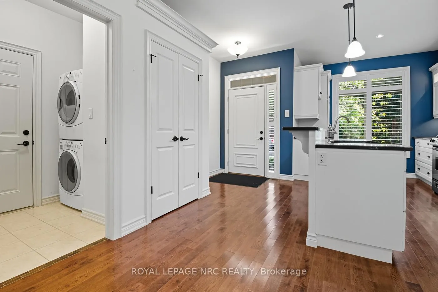 Photo 5 of Unit 14, 409 Niagara Street, St. Catharines, Carlton/Bunting — HOMEH
