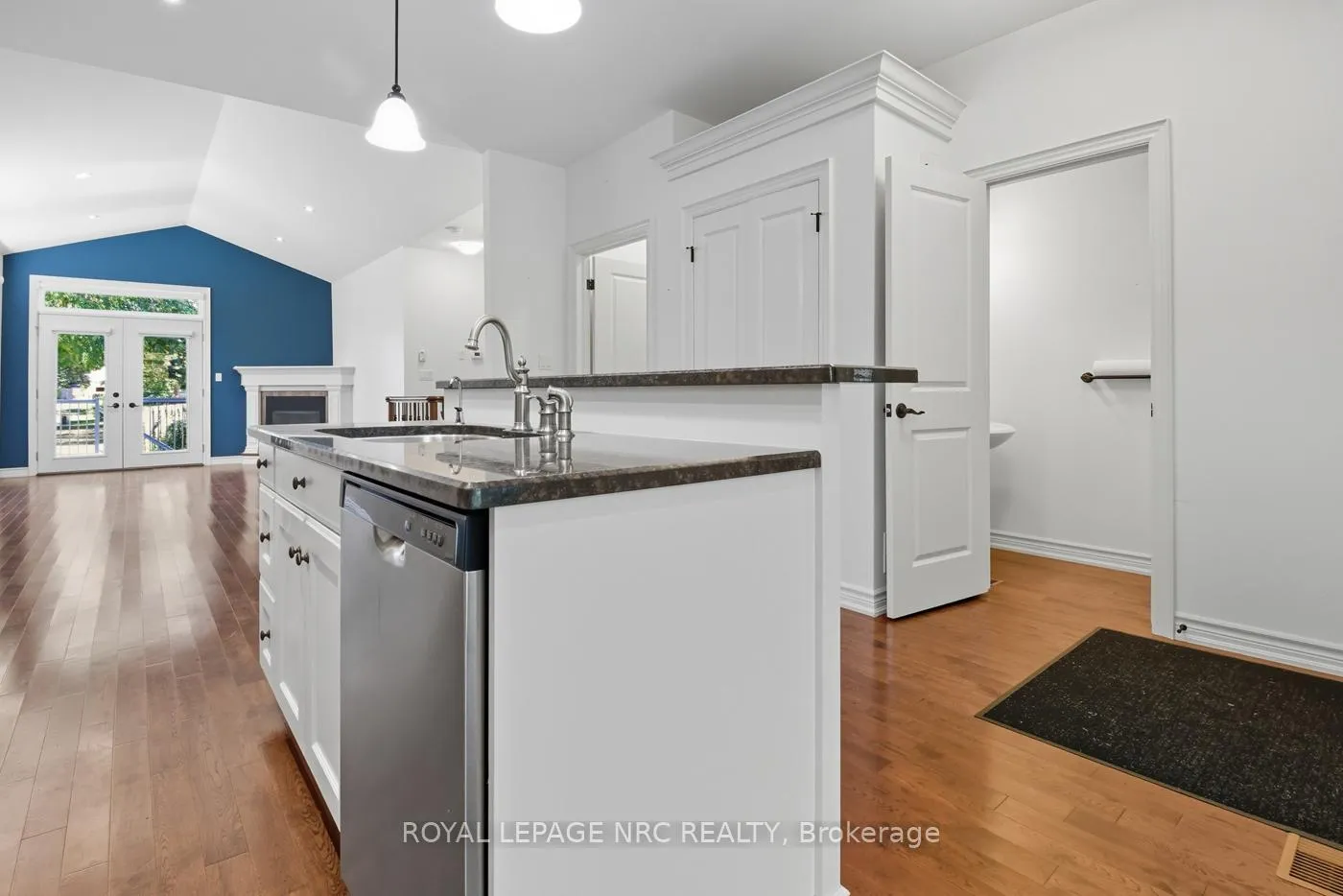Photo 7 of Unit 14, 409 Niagara Street, St. Catharines, Carlton/Bunting — HOMEH