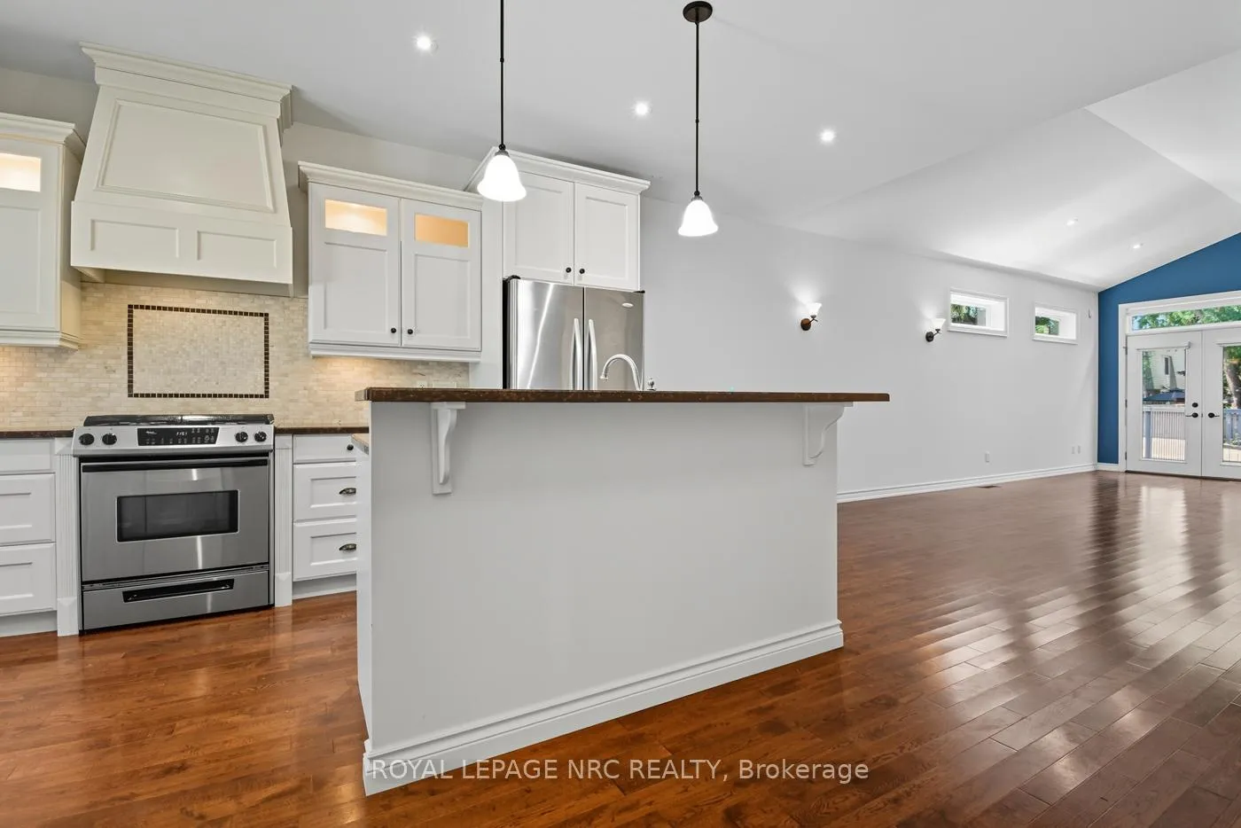 Photo 8 of Unit 14, 409 Niagara Street, St. Catharines, Carlton/Bunting — HOMEH