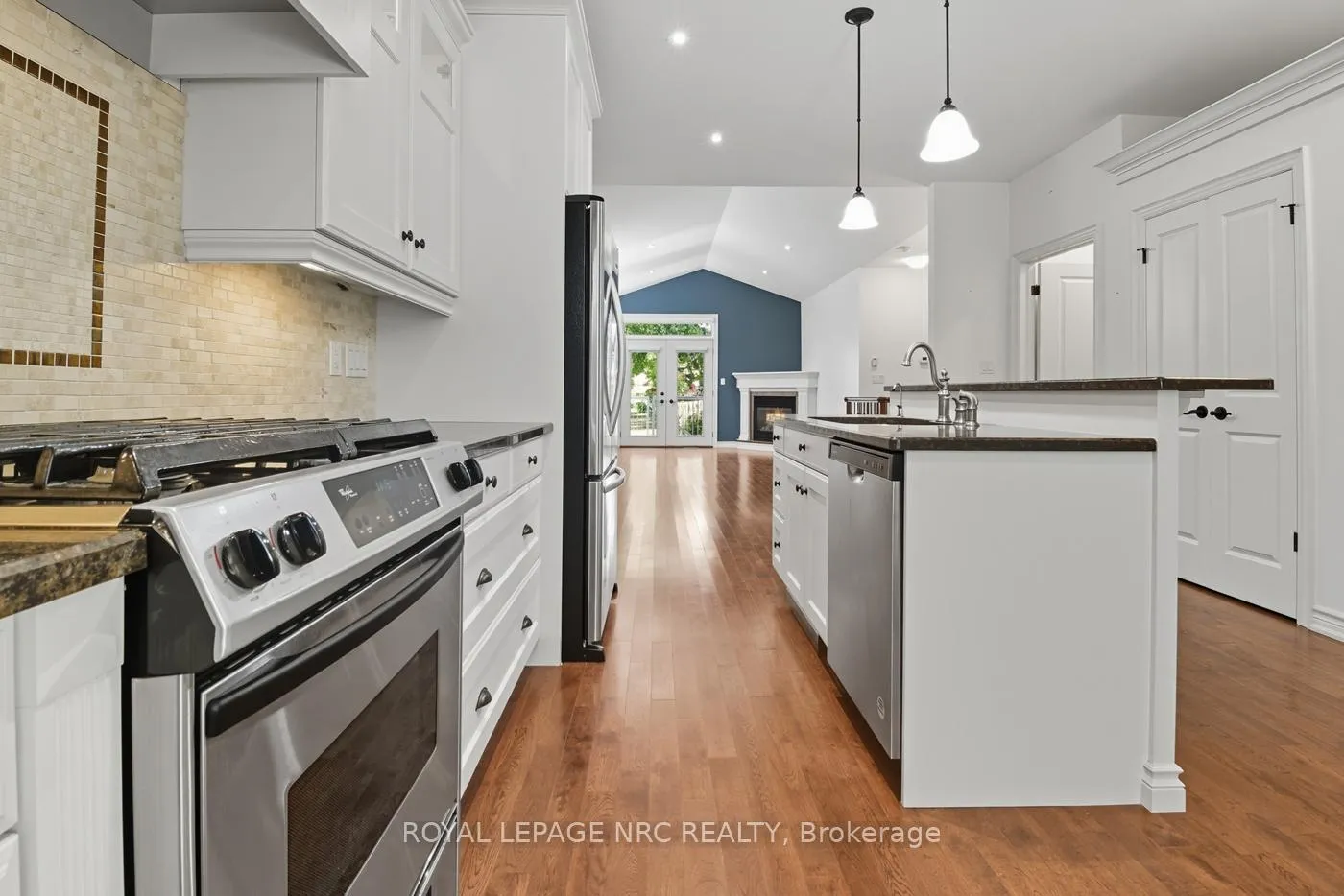 Photo 10 of Unit 14, 409 Niagara Street, St. Catharines, Carlton/Bunting — HOMEH