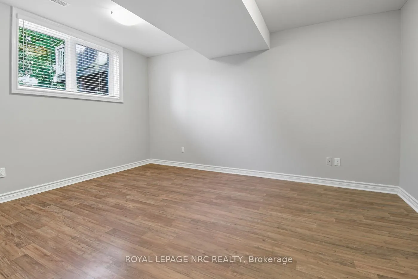 Photo 25 of Unit 14, 409 Niagara Street, St. Catharines, Carlton/Bunting — HOMEH