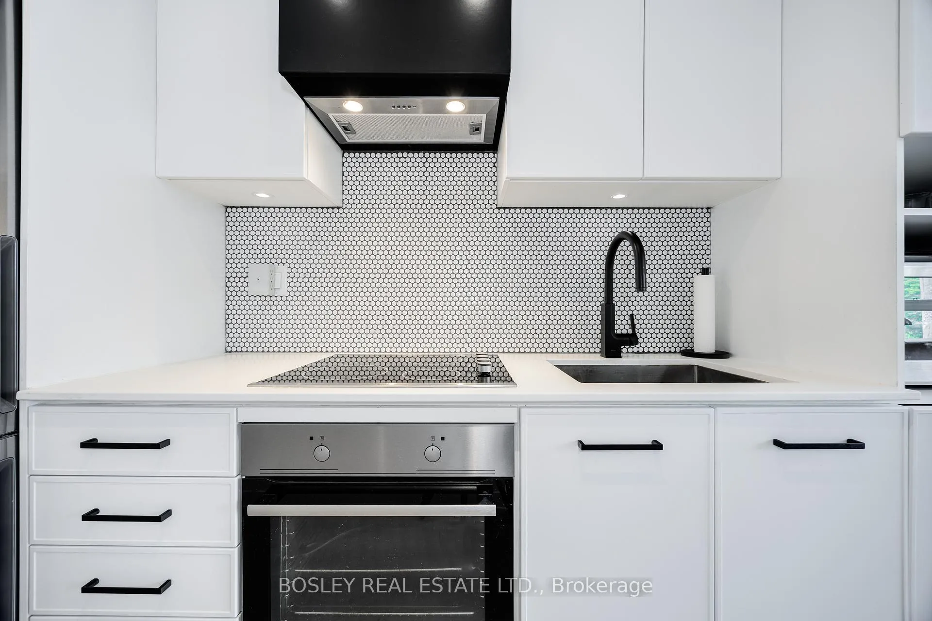 Photo 12 of Unit 408, 899 Queen Street E, Toronto, South Riverdale — HOMEH