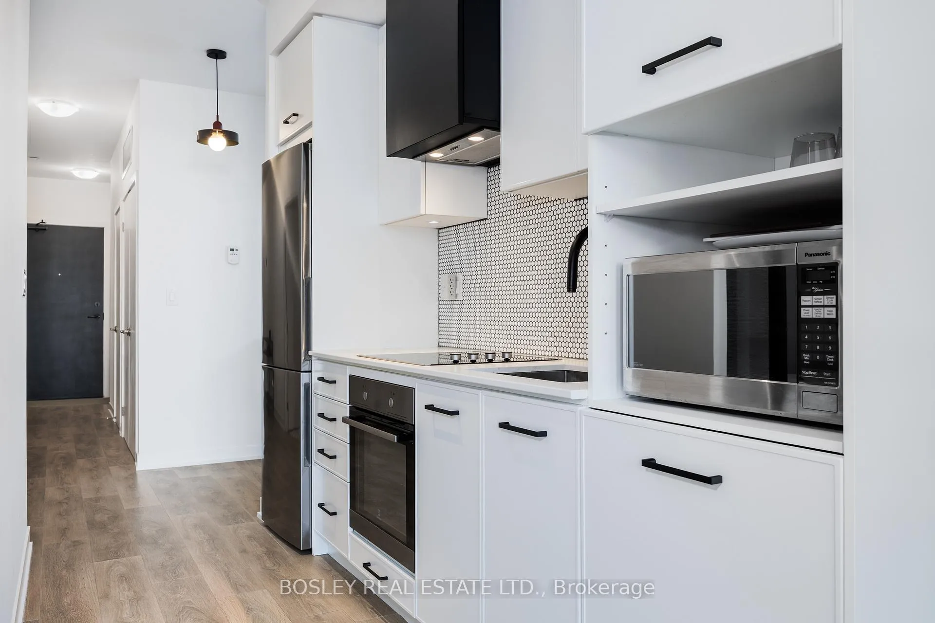 Photo 13 of Unit 408, 899 Queen Street E, Toronto, South Riverdale — HOMEH