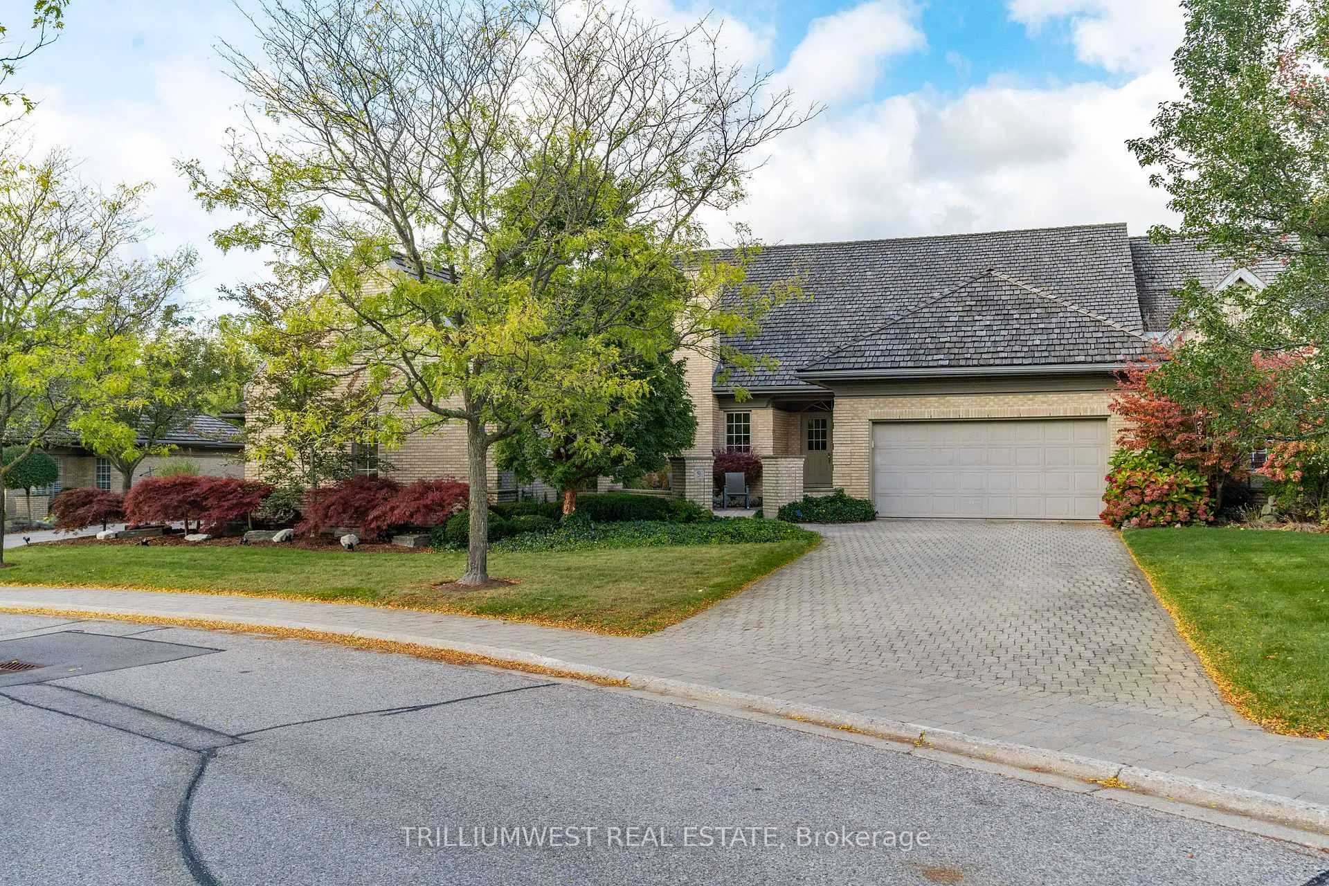Front of Unit 9, 260 Deer Ridge Drive