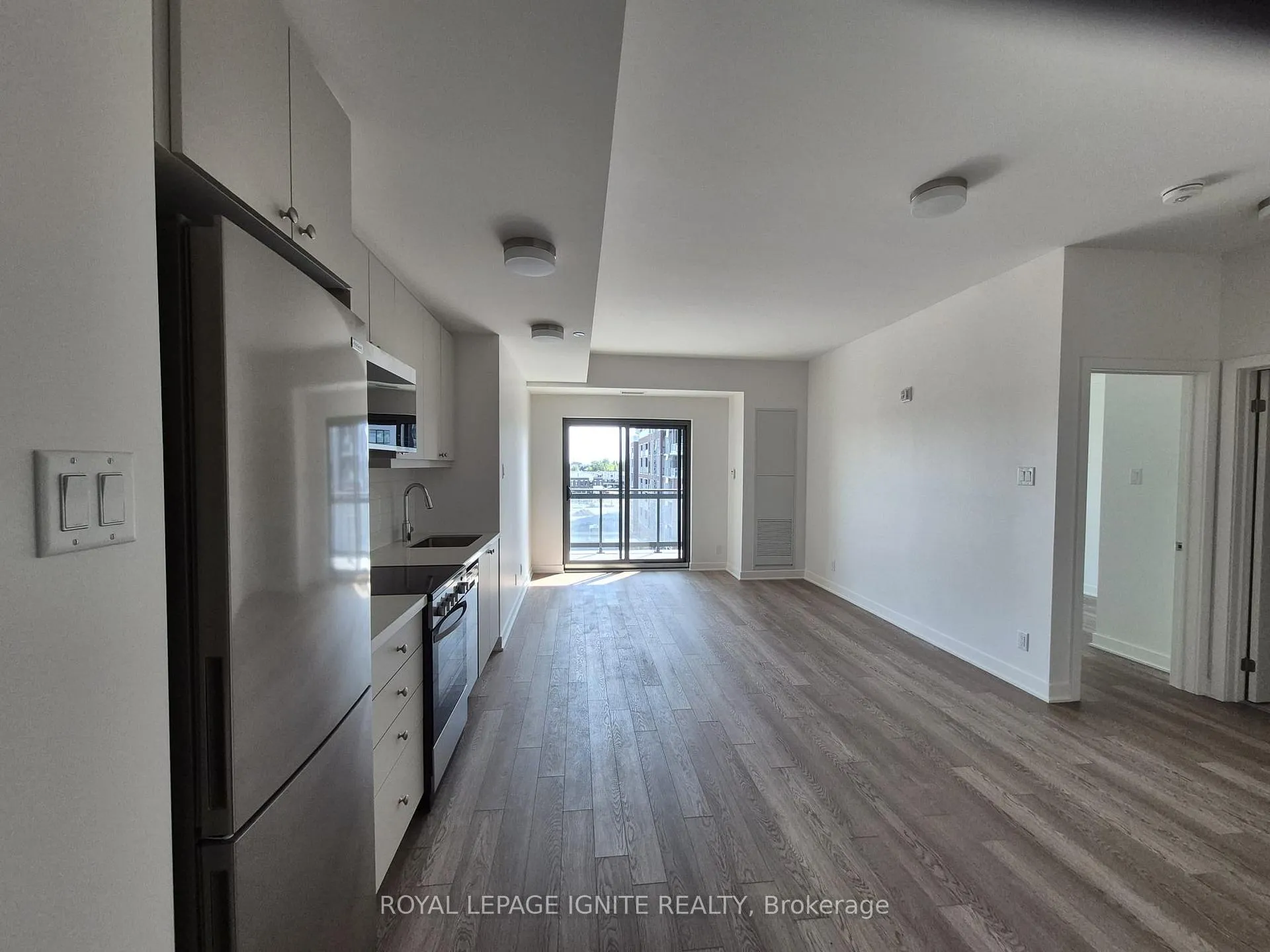 Photo 5 of Unit 501, 55 Clarington Boulevard, Clarington, Bowmanville — HOMEH