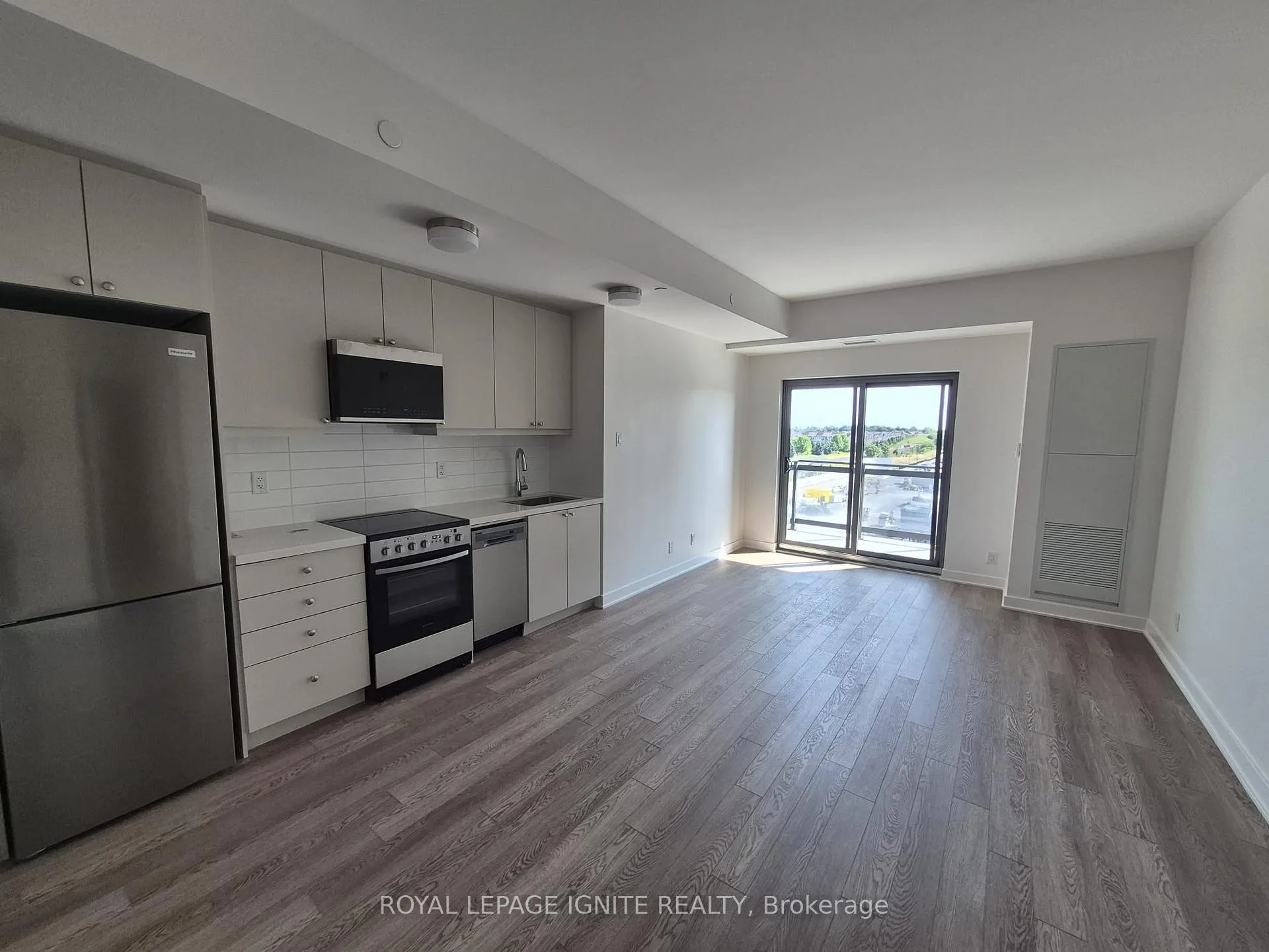 Photo 7 of Unit 501, 55 Clarington Boulevard, Clarington, Bowmanville — HOMEH