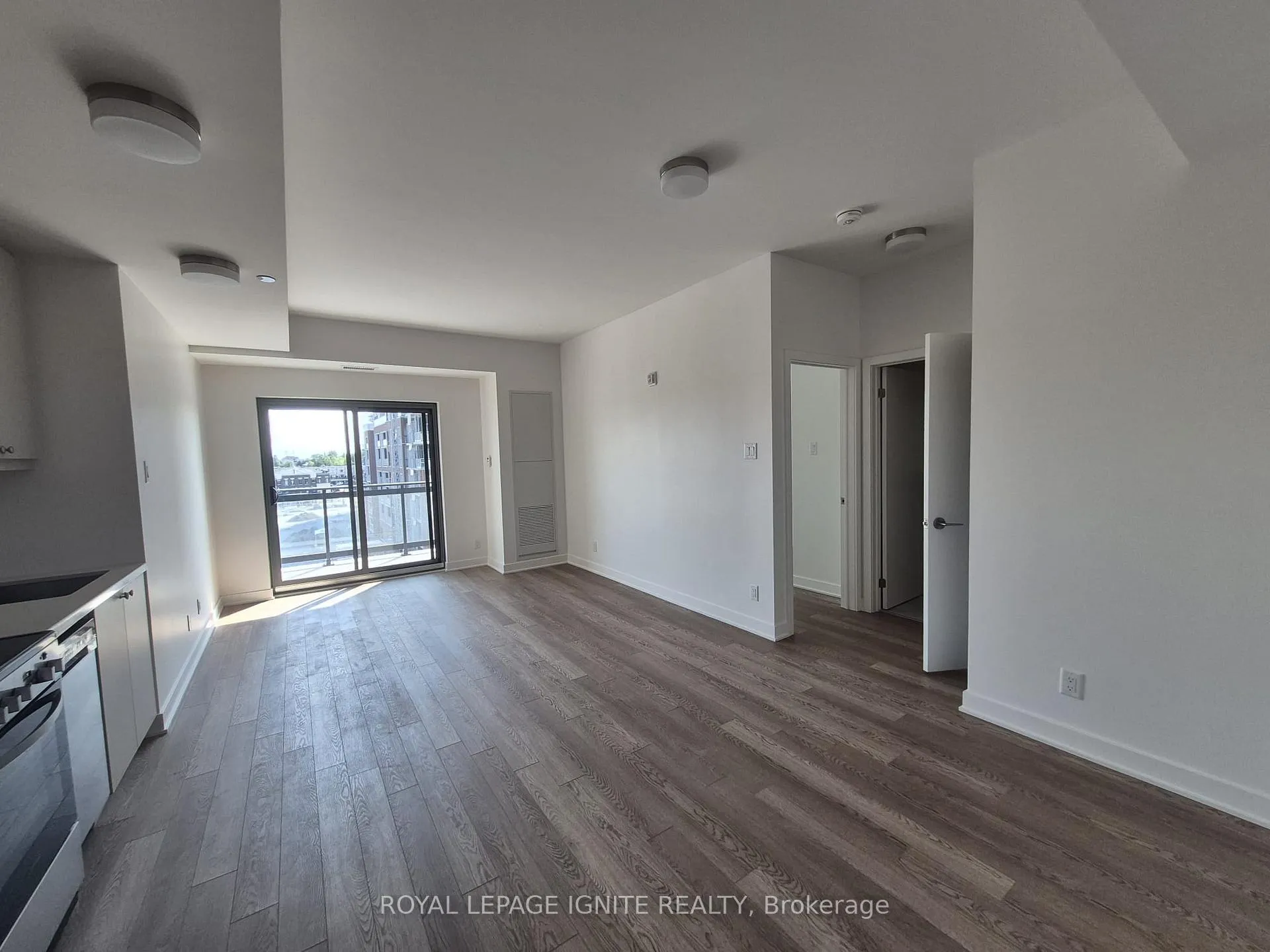 Photo 8 of Unit 501, 55 Clarington Boulevard, Clarington, Bowmanville — HOMEH