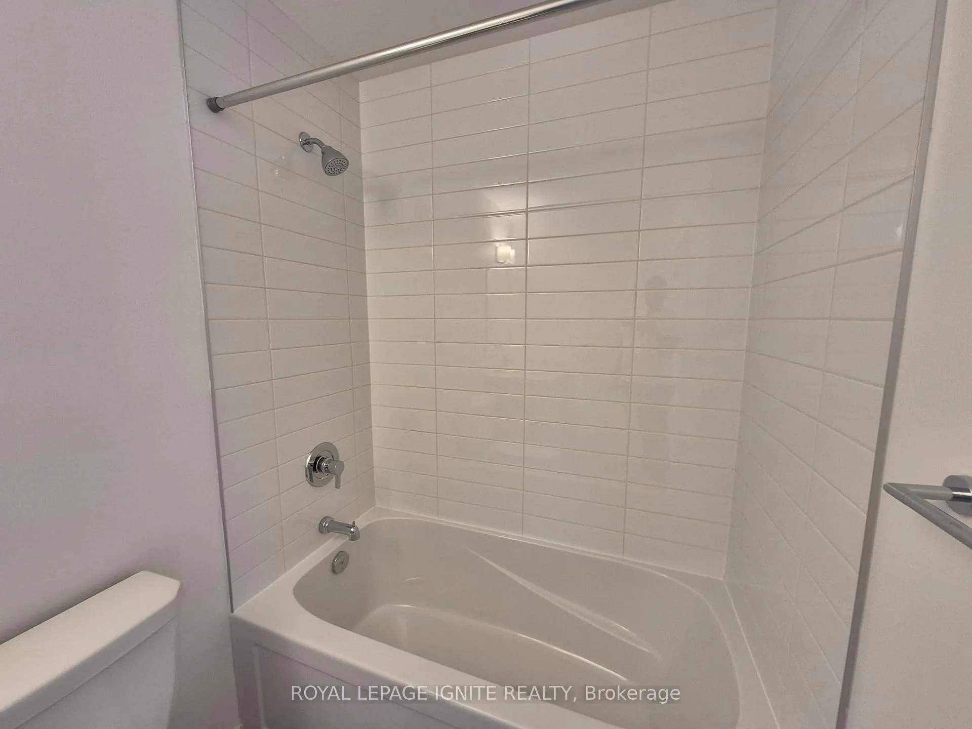 Photo 12 of Unit 501, 55 Clarington Boulevard, Clarington, Bowmanville — HOMEH