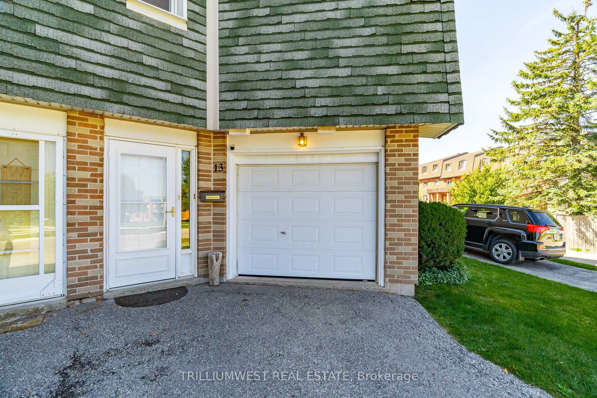 Photo 4 of Unit 13, 60 Elmsdale Drive, Kitchener — HOMEH
