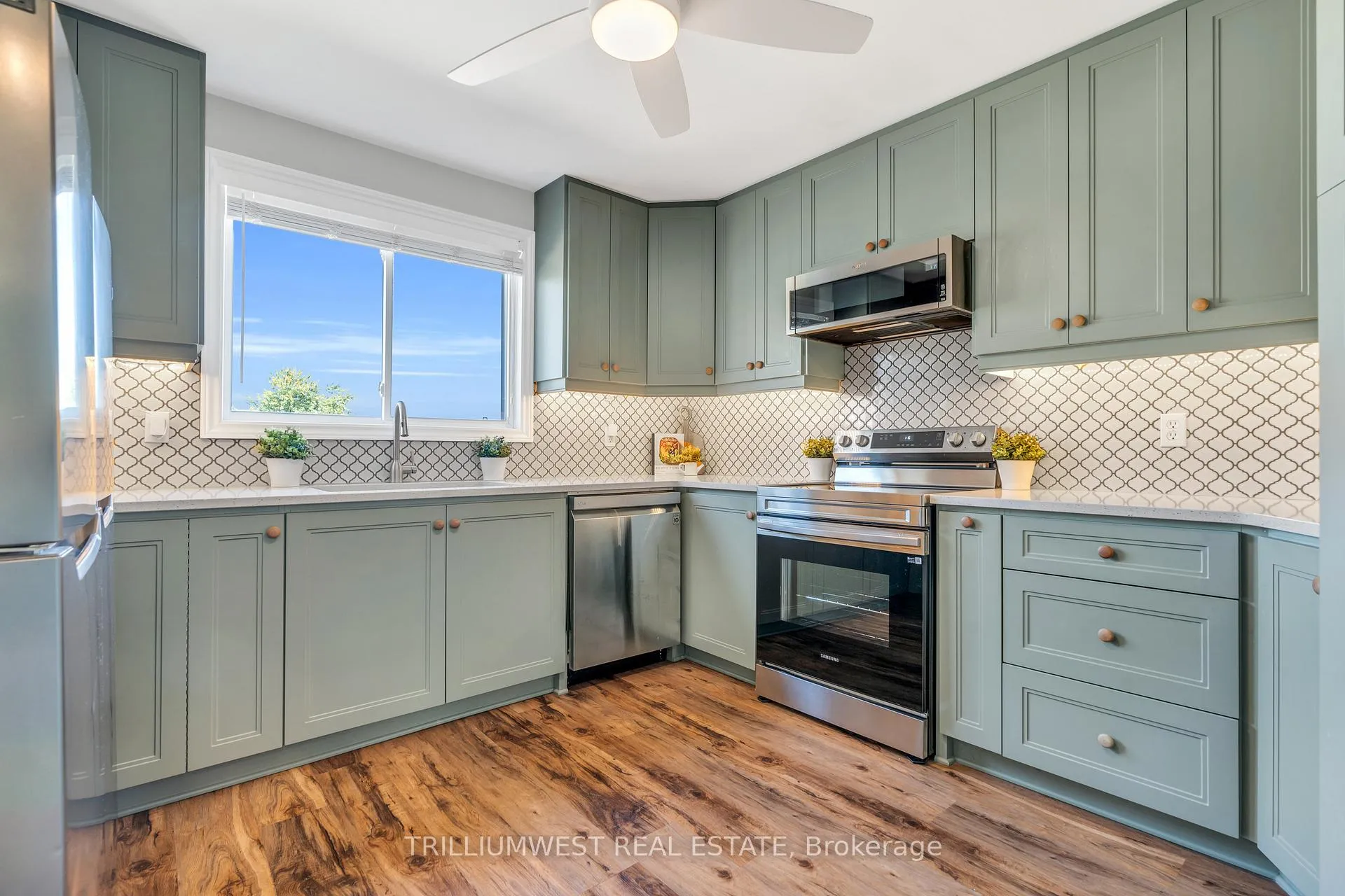Photo 17 of Unit 13, 60 Elmsdale Drive, Kitchener — HOMEH