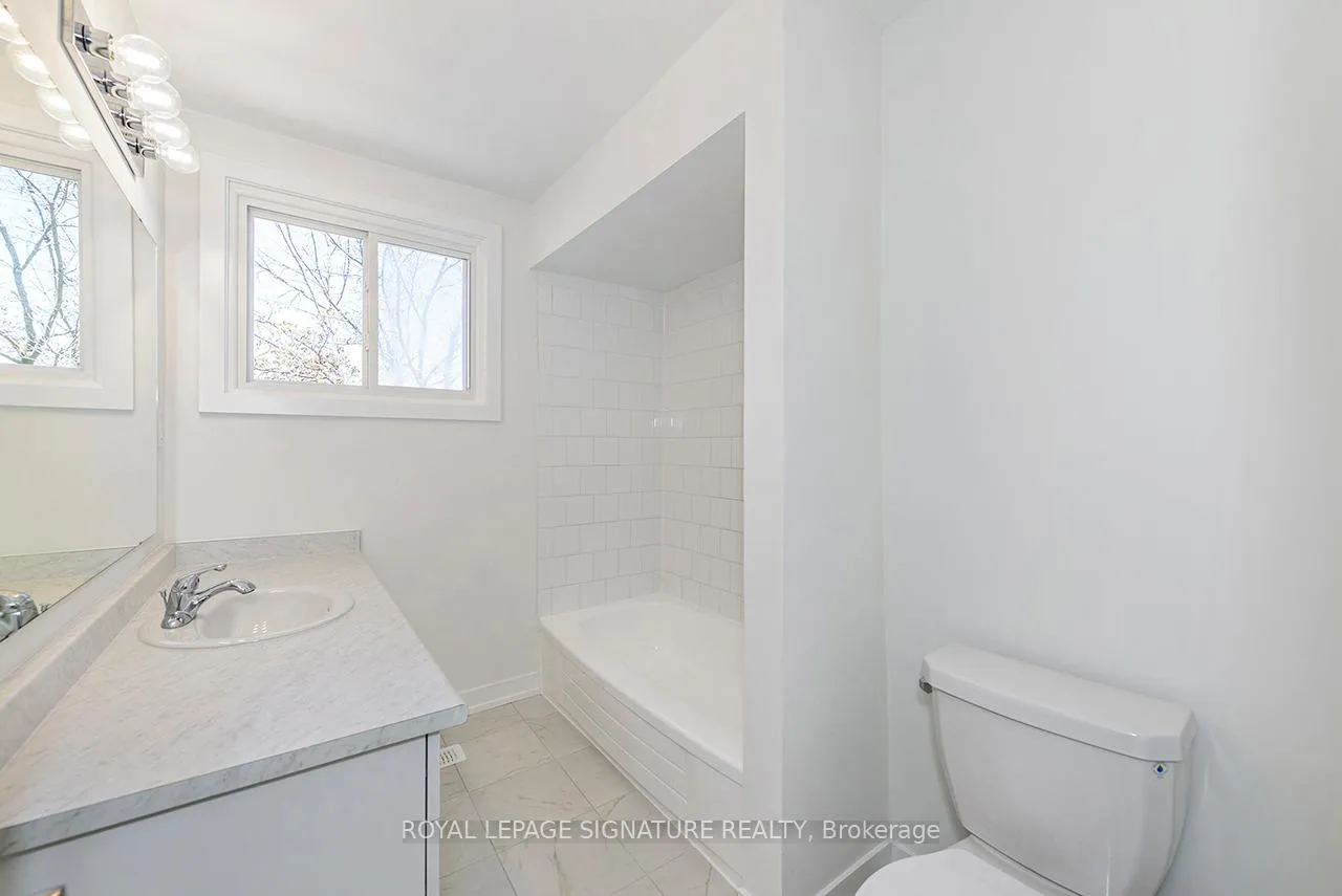 Photo 14 of Unit 8, 20 Anna Capri Drive, Hamilton, Templemead — HOMEH