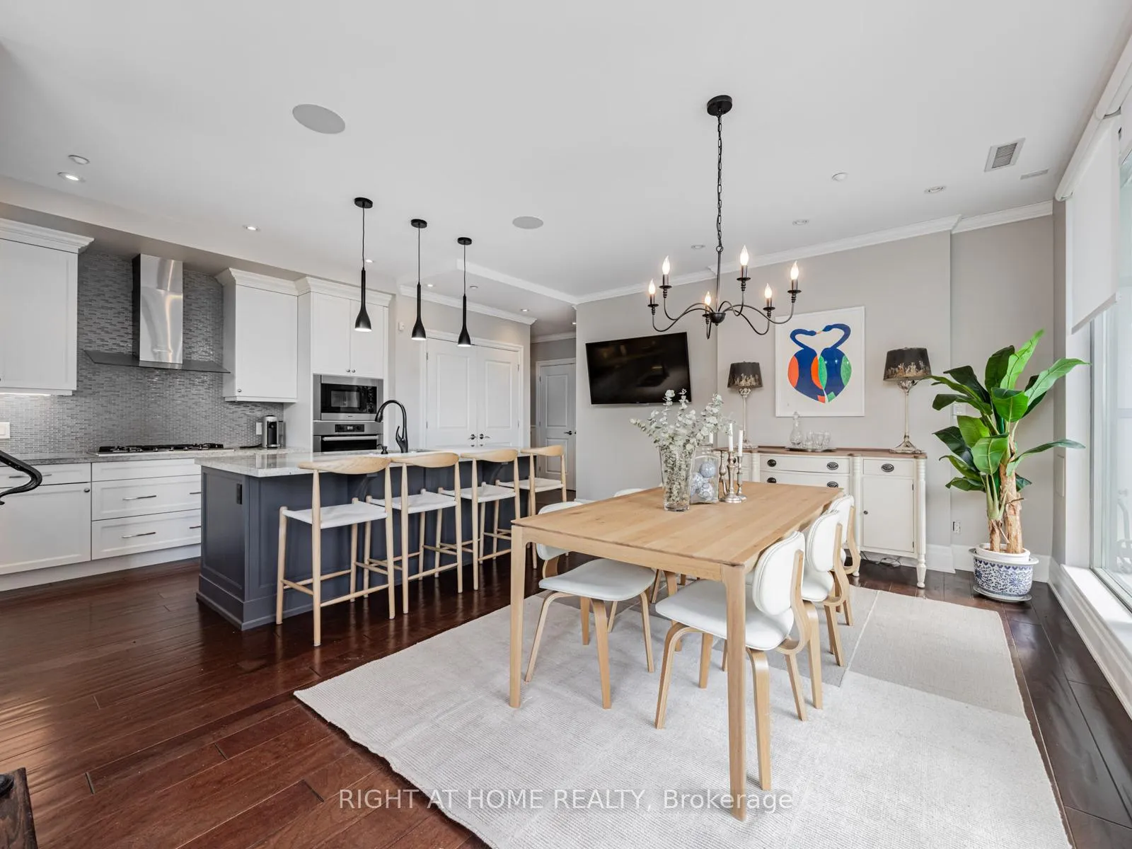 Photo 15 of Unit 204, 1 Rainsford Road, Toronto, The Beaches — HOMEH