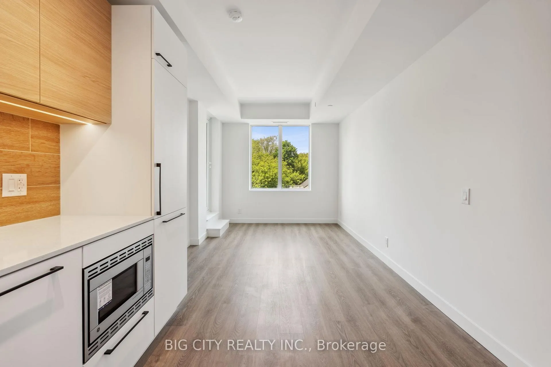 Photo 7 of Unit 326, 1050 Eastern Avenue, Toronto, The Beaches — HOMEH