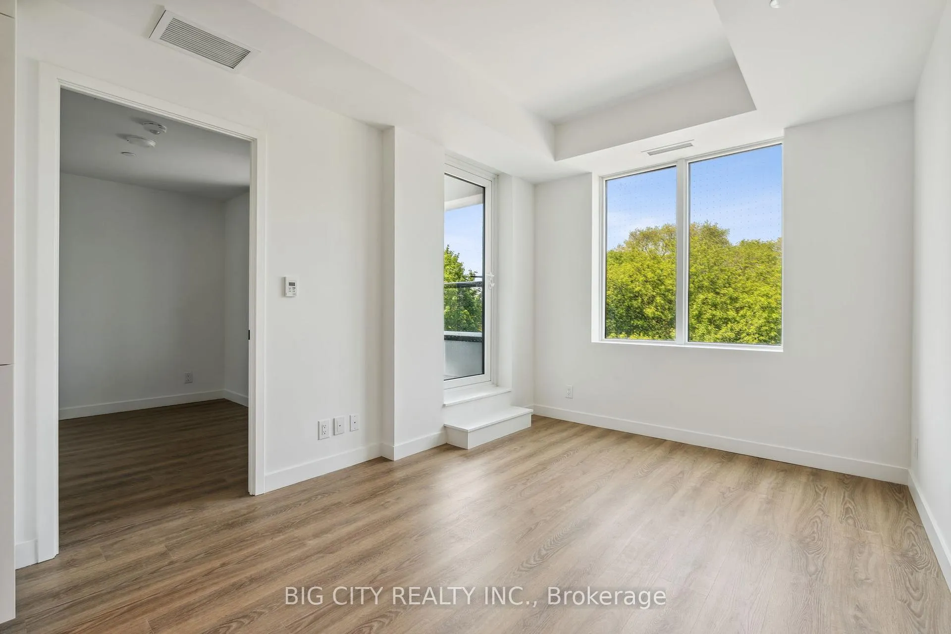 Photo 9 of Unit 326, 1050 Eastern Avenue, Toronto, The Beaches — HOMEH