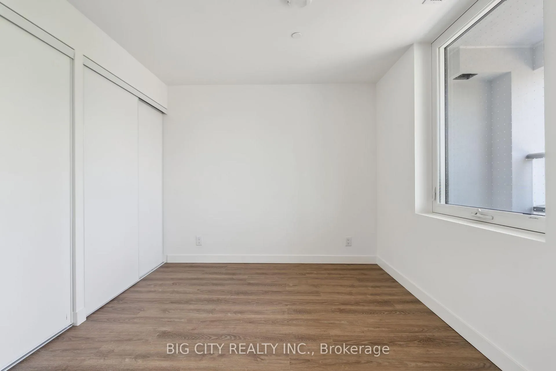 Photo 12 of Unit 326, 1050 Eastern Avenue, Toronto, The Beaches — HOMEH