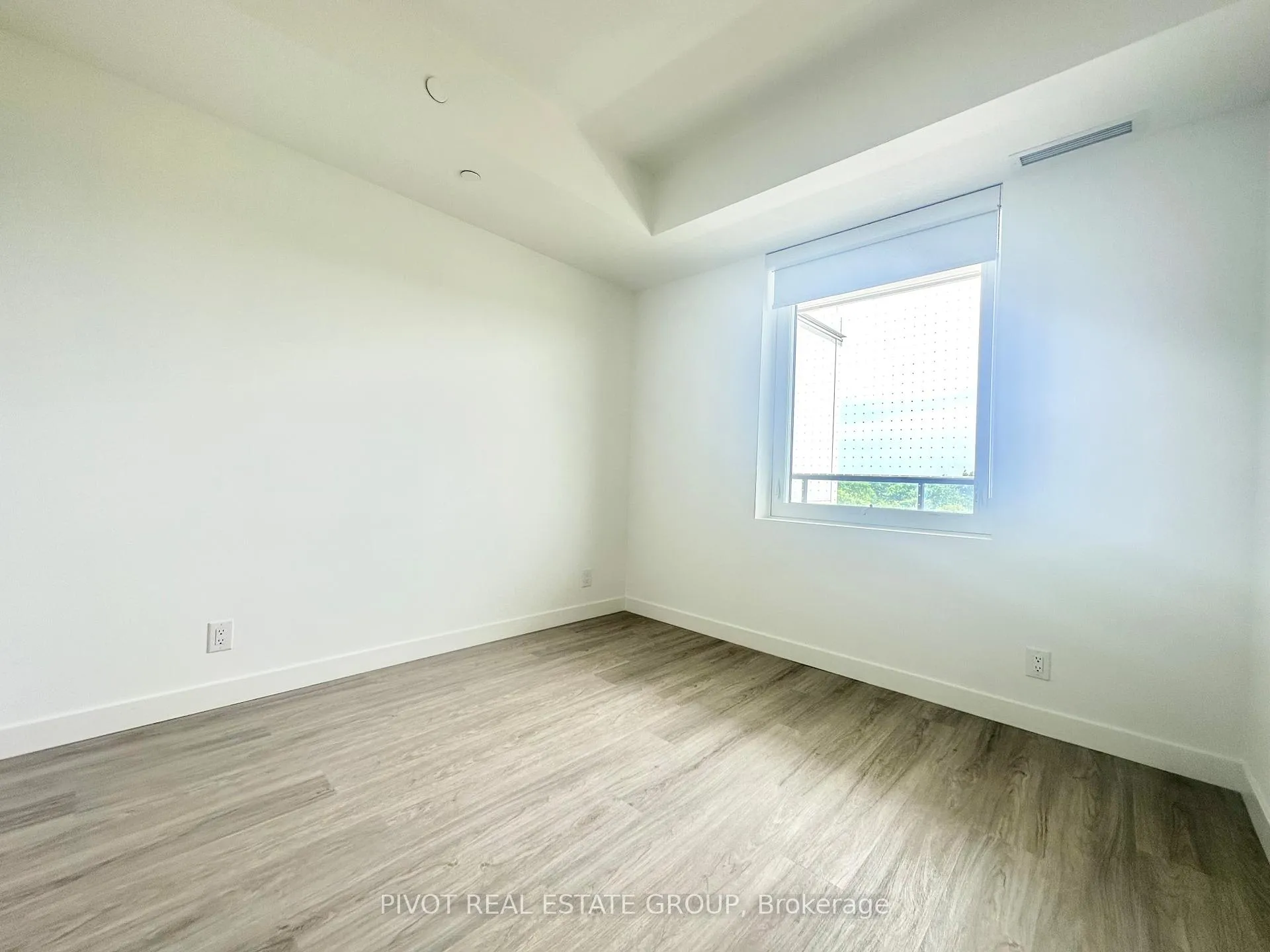Photo 10 of Unit 408, 1050 Eastern Avenue, Toronto, The Beaches — HOMEH