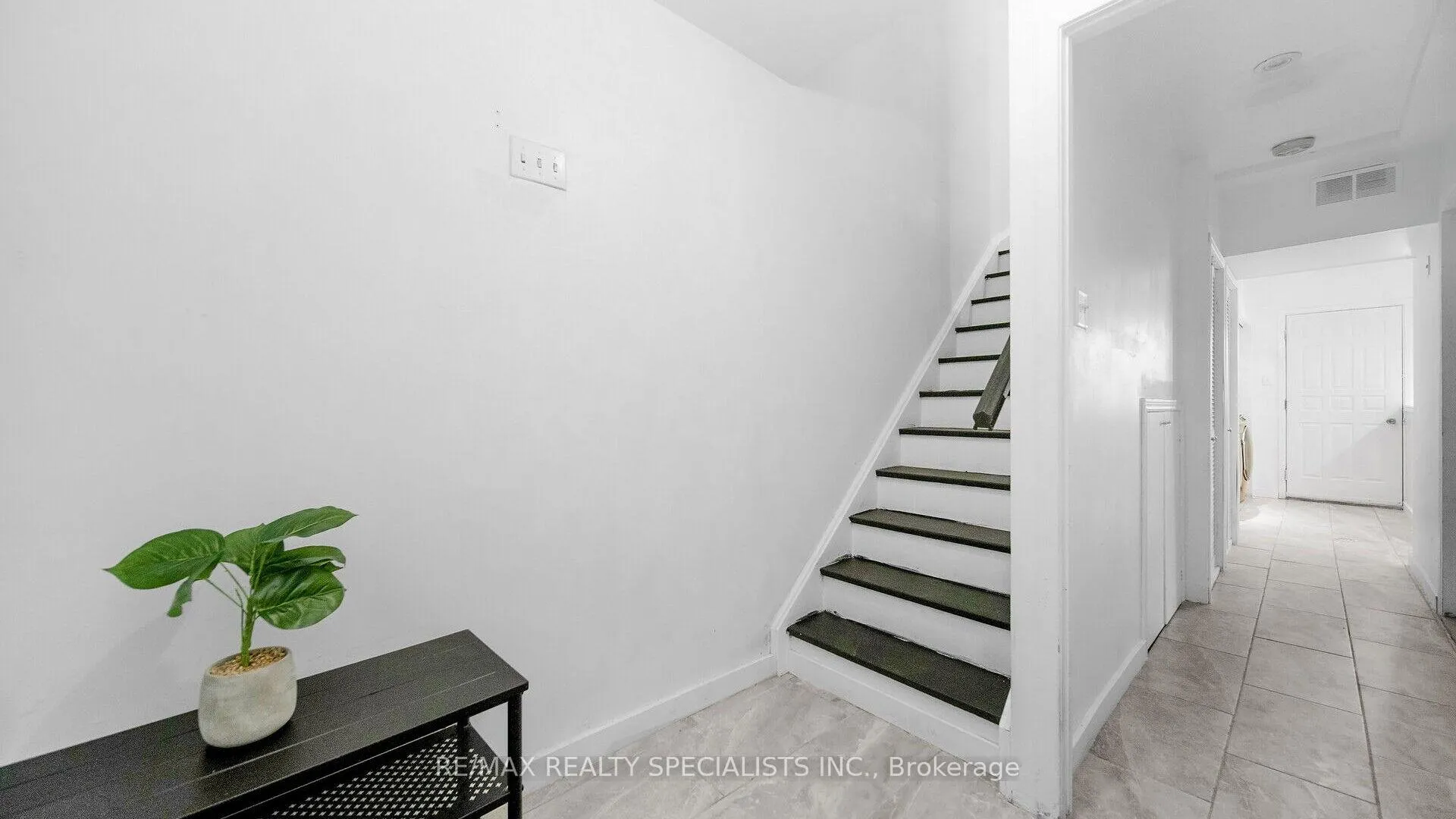 Photo 17 of Unit 45, 475 Bramalea Road, Brampton, Southgate — HOMEH