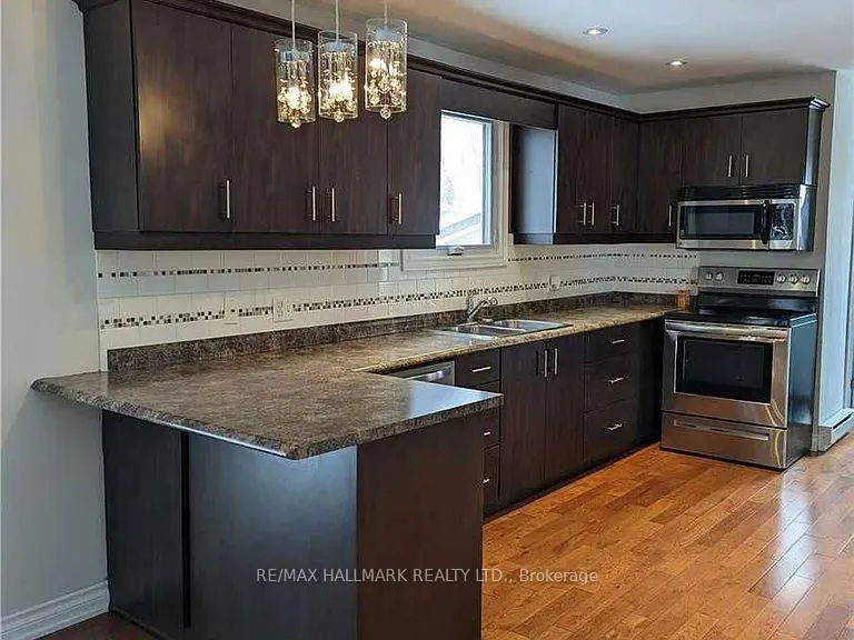Photo 2 of 223 Bayview Avenue, Georgina, Keswick South — HOMEH