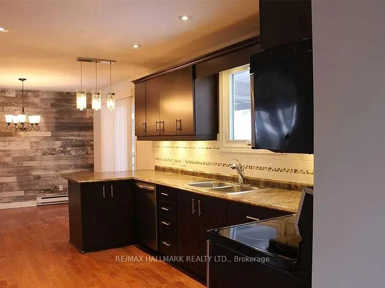 Photo 4 of 223 Bayview Avenue, Georgina, Keswick South — HOMEH