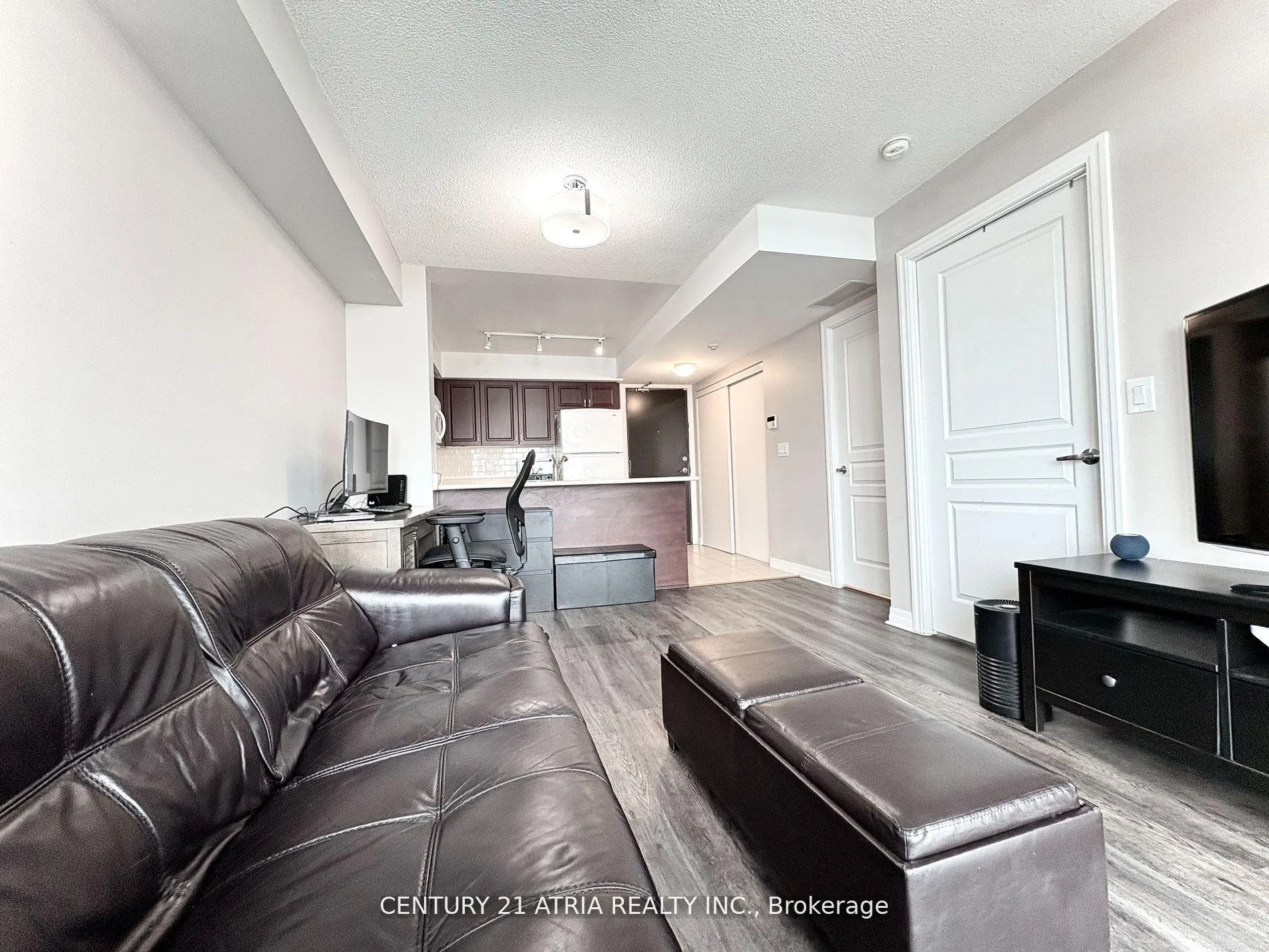 Photo 6 of Unit 1005, 1600 Charles Street, Whitby, Port Whitby — HOMEH