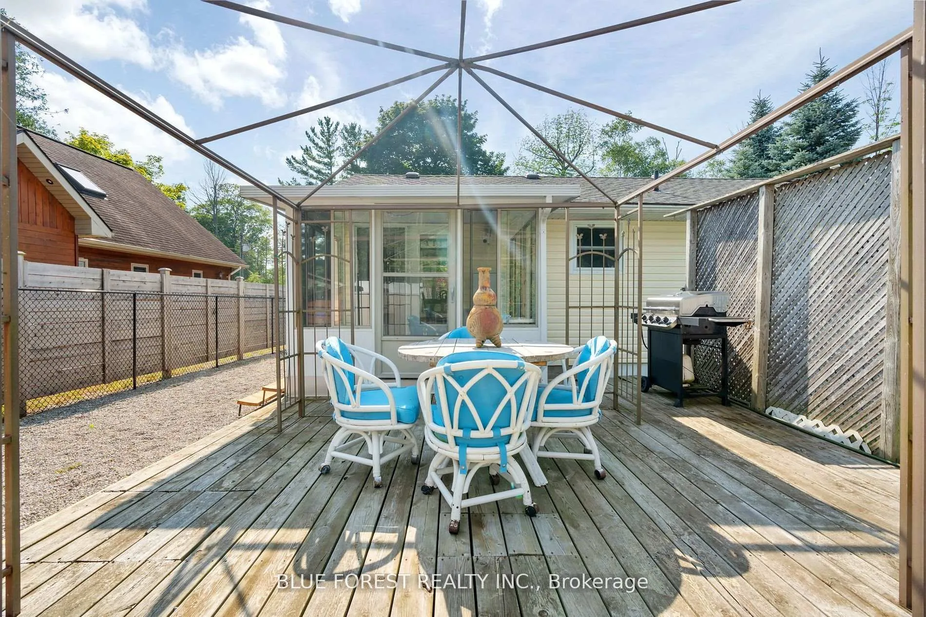 Photo 28 of 7 Andrew Cres Acres, Goderich, Goderich (Town) — HOMEH