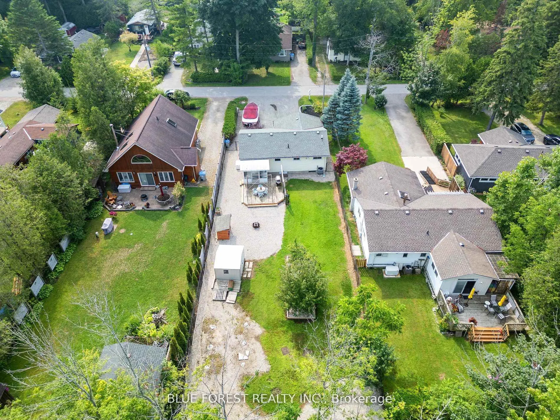 Photo 35 of 7 Andrew Cres Acres, Goderich, Goderich (Town) — HOMEH