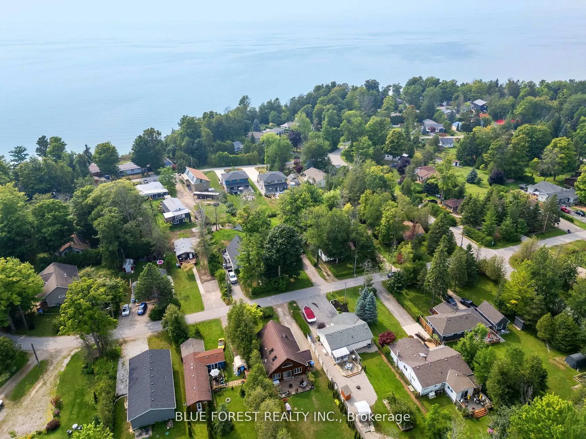 Photo 36 of 7 Andrew Cres Acres, Goderich, Goderich (Town) — HOMEH