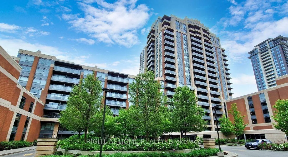 Front of Unit 826, 18 Uptown Drive