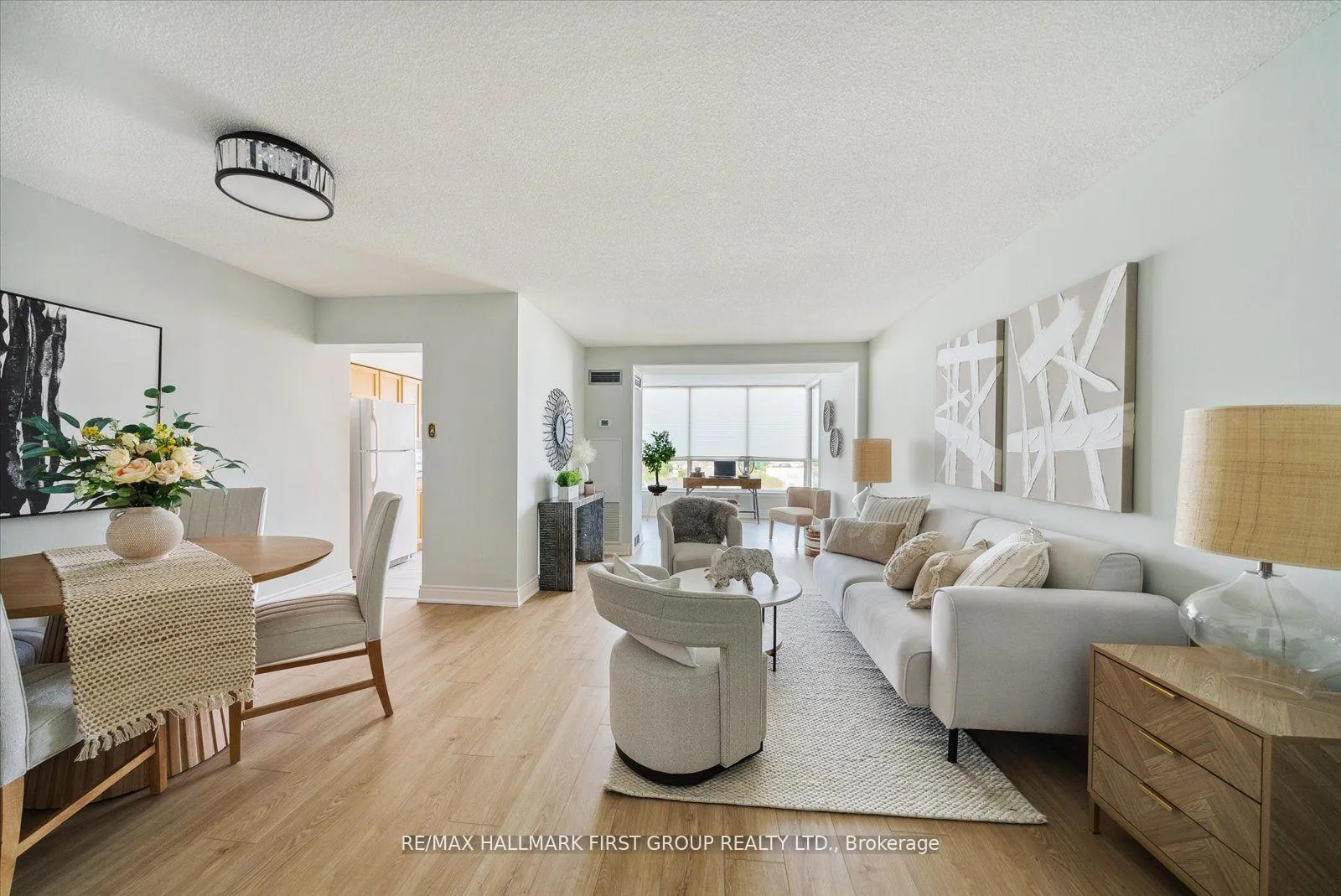 Photo 2 of Unit 717, 1880 Valley Farm Road, Pickering, Town Centre — HOMEH