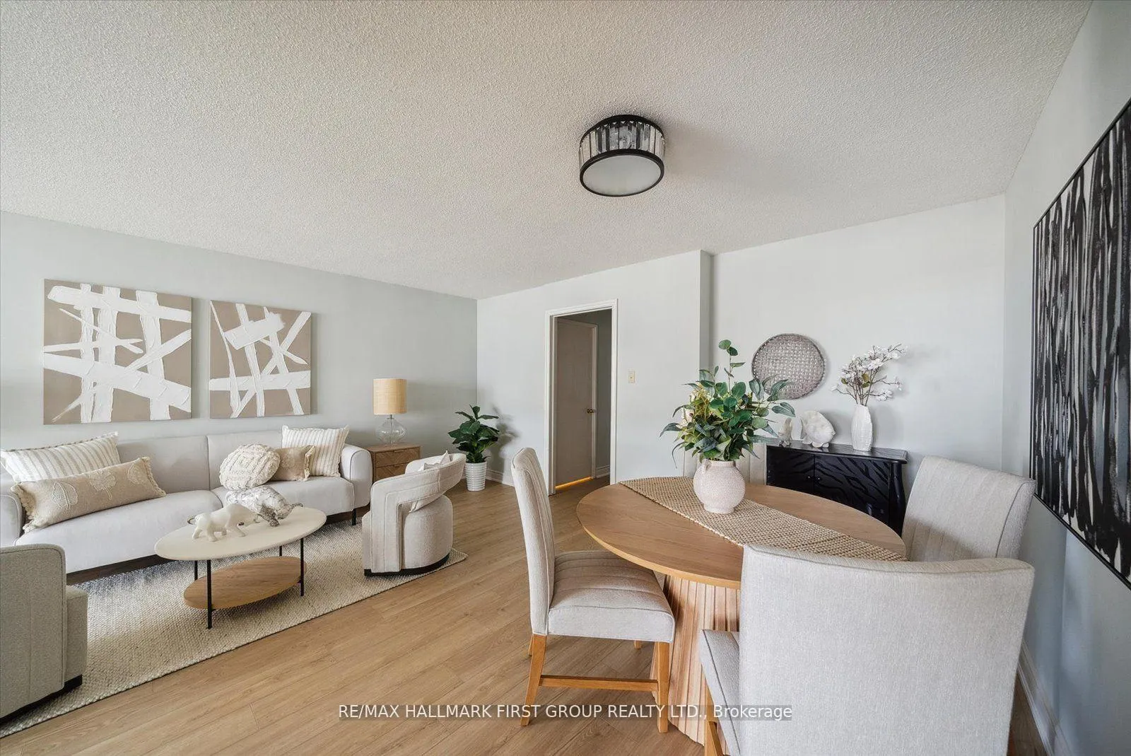 Photo 4 of Unit 717, 1880 Valley Farm Road, Pickering, Town Centre — HOMEH