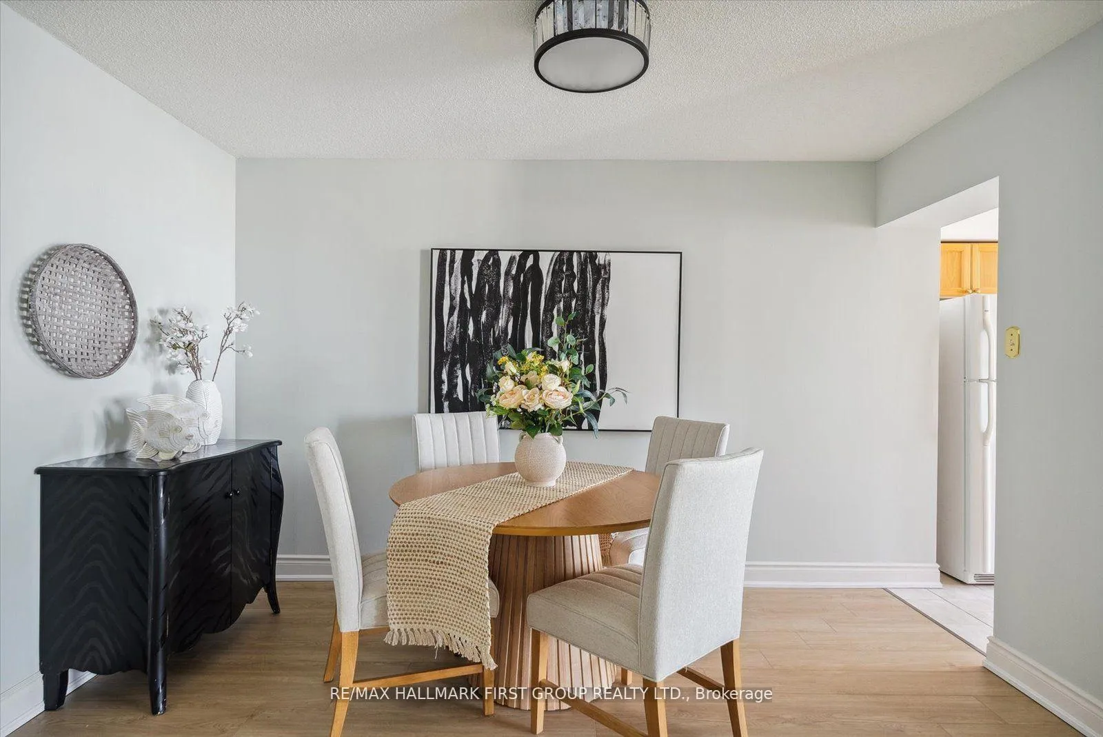 Photo 5 of Unit 717, 1880 Valley Farm Road, Pickering, Town Centre — HOMEH