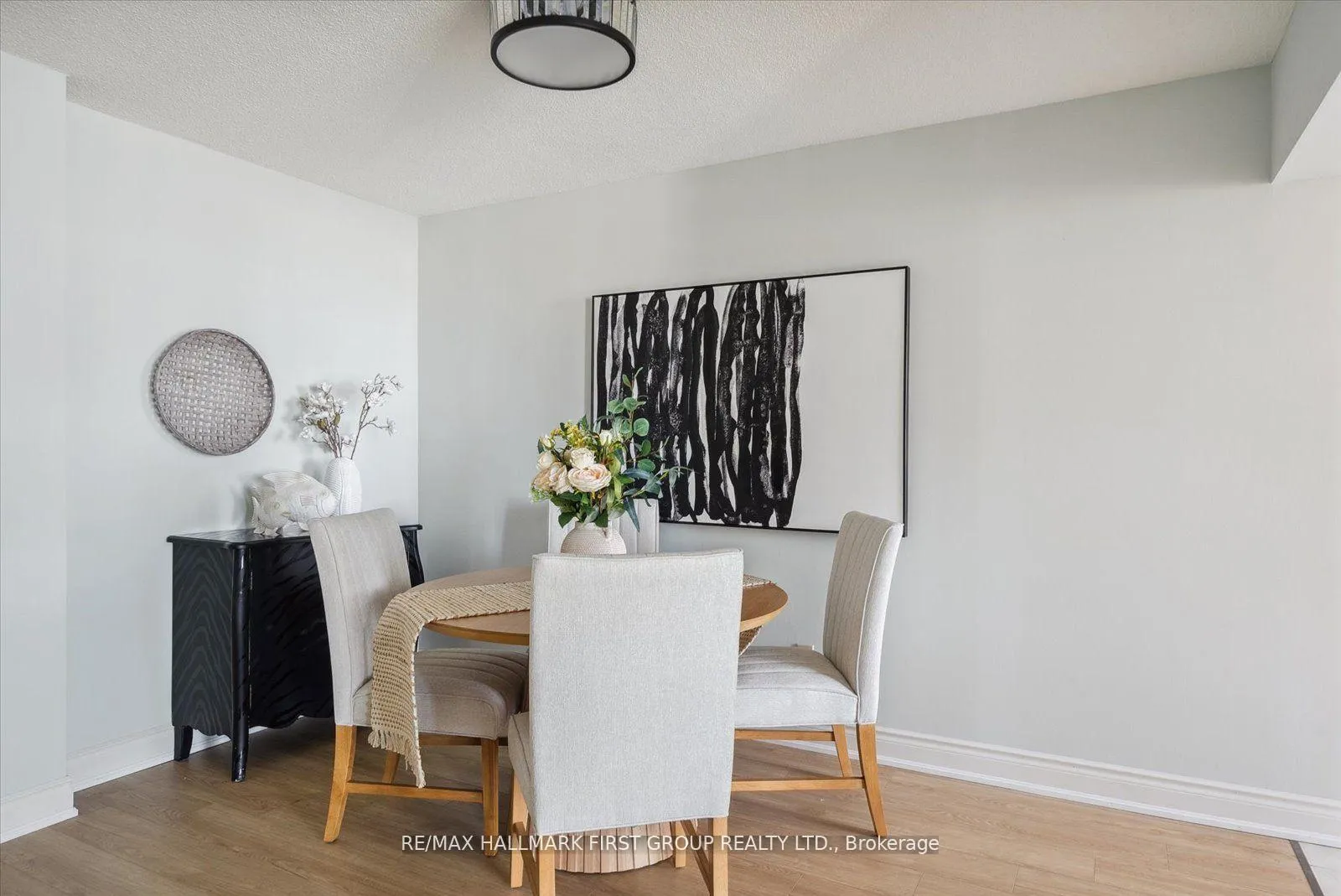 Photo 6 of Unit 717, 1880 Valley Farm Road, Pickering, Town Centre — HOMEH