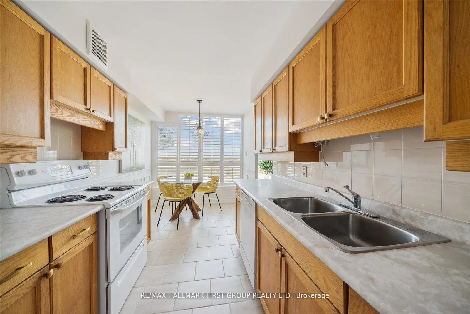 Photo 18 of Unit 717, 1880 Valley Farm Road, Pickering, Town Centre — HOMEH