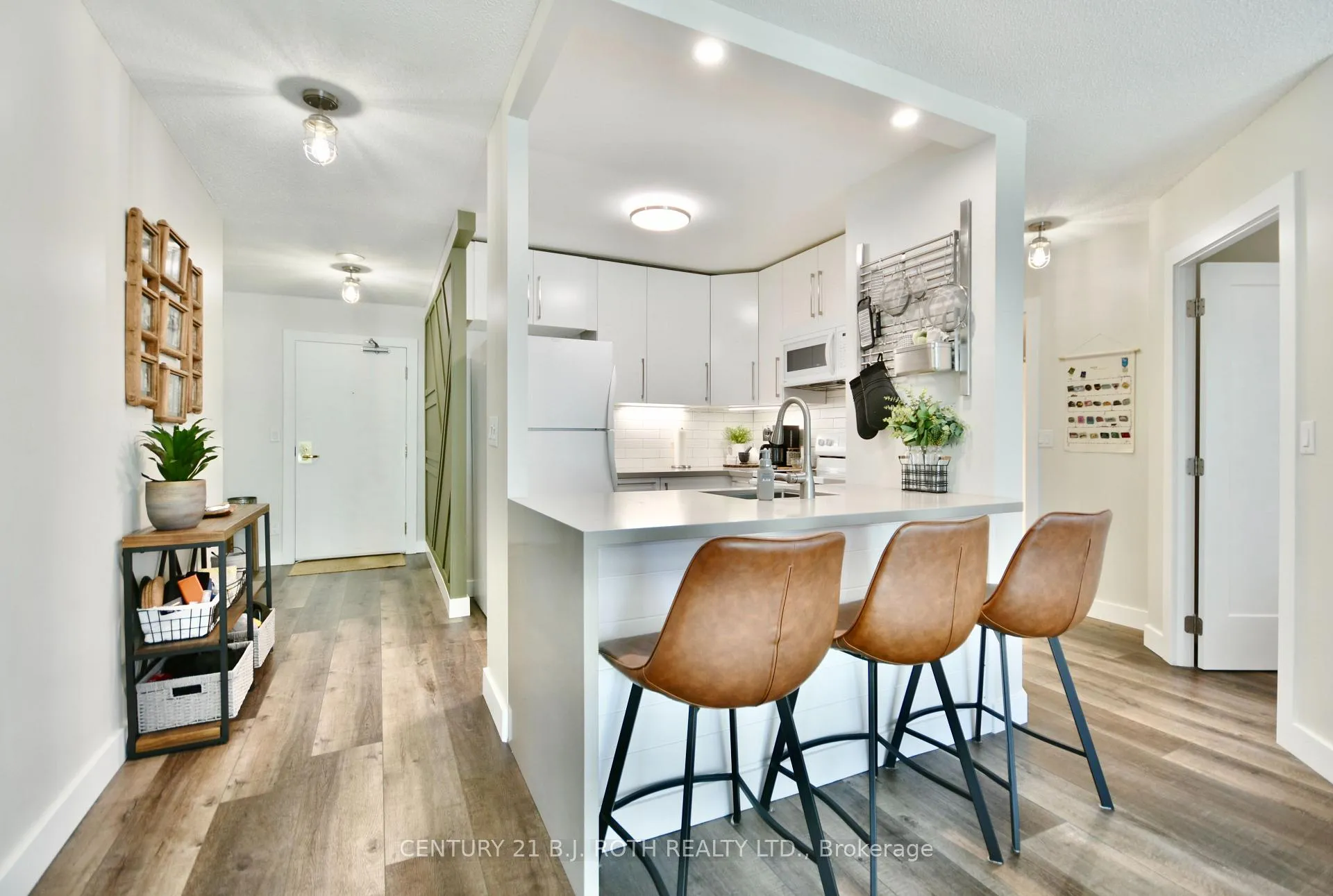Photo 7 of Unit 1210, 140 Dunlop Street E, Barrie, City Centre — HOMEH