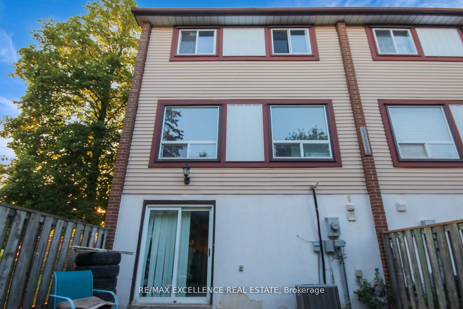 Photo 20 of Unit 43, 62 Moregate Crescent, Brampton, Central Park — HOMEH