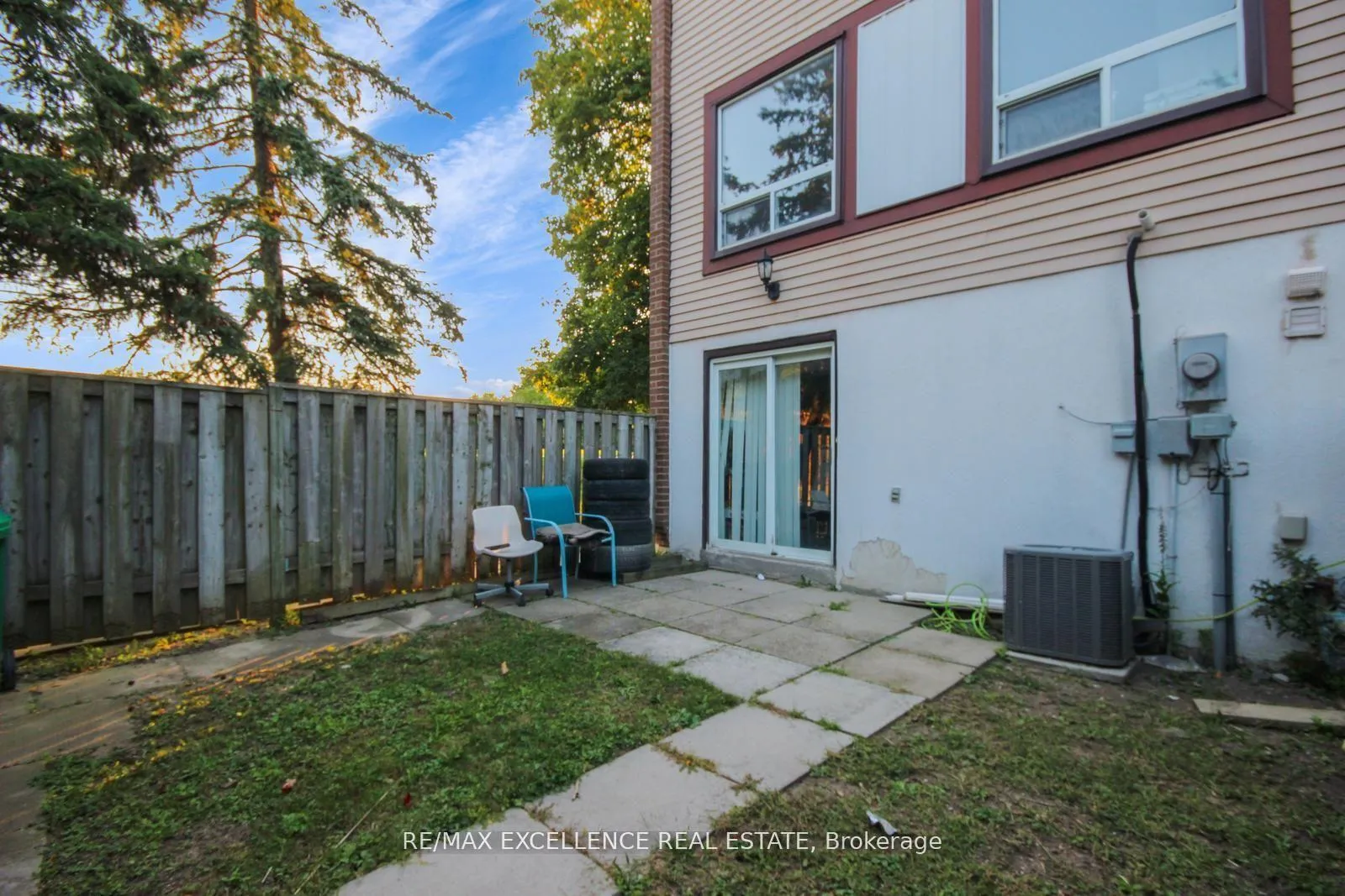 Photo 21 of Unit 43, 62 Moregate Crescent, Brampton, Central Park — HOMEH